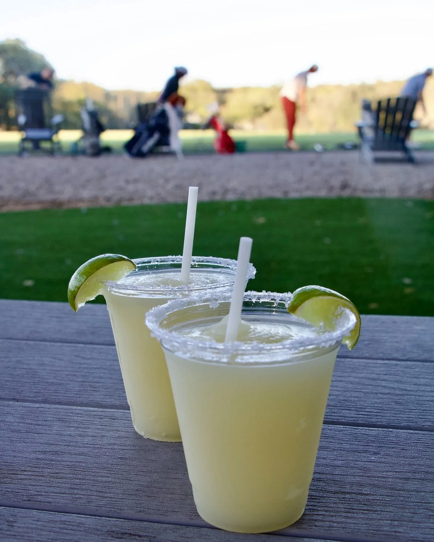 Cheers to the New Year with some @ciscosmunycafe margaritas!

#SaveMuny #MunyConservancy #LionsMunicipalGolfCourse #ImagineMuny