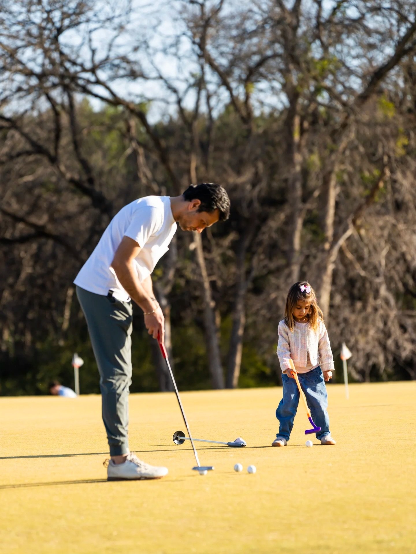 Daddy-daughter date at Muny! Where memories are made one putt at a time 💚

📸: @_danielcavazos_ 

#SaveMuny #MunyConservancy #LionsMunicipalGolfCourse #ImagineMuny