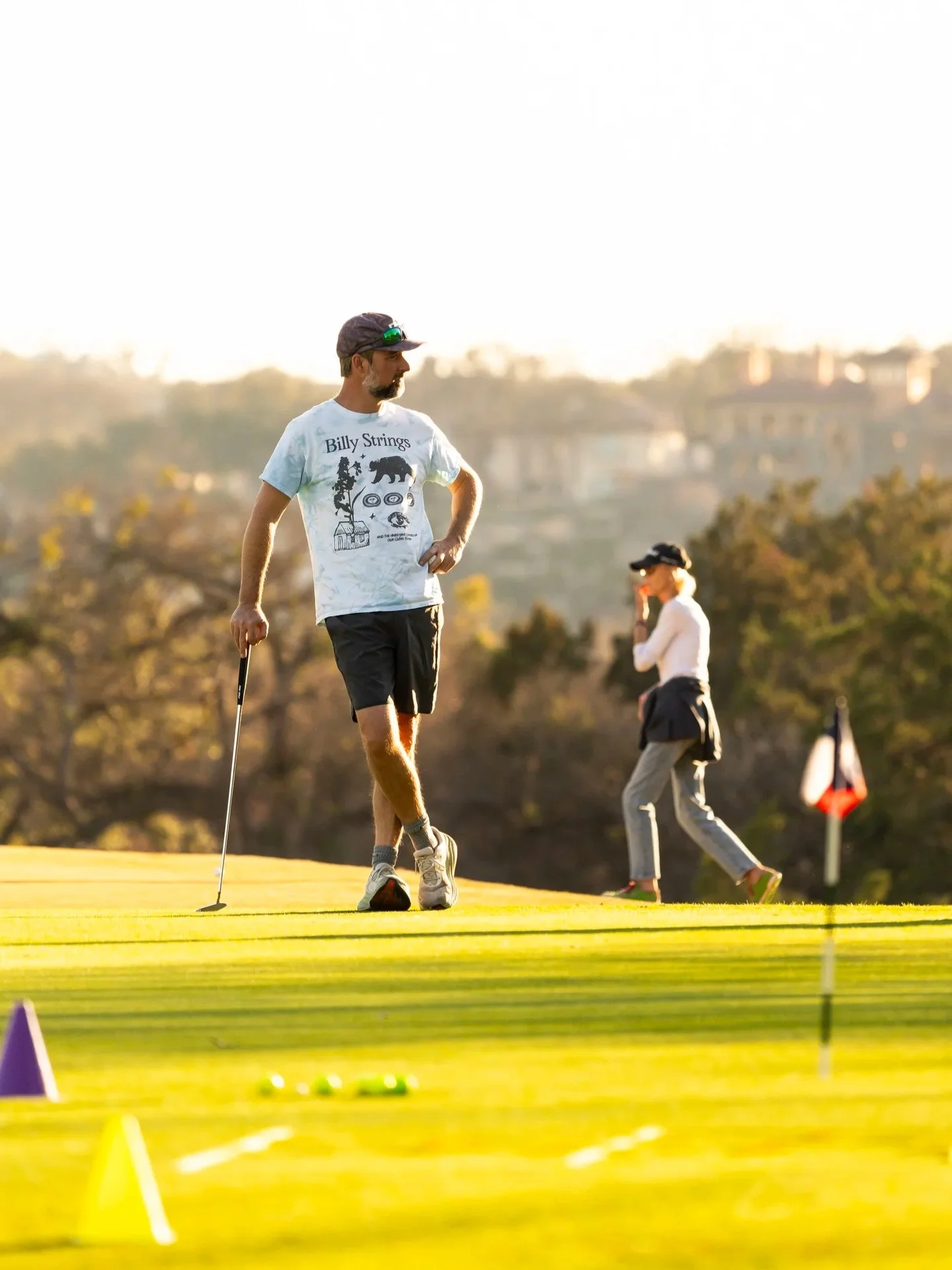 Billy Strings on the green 🎶 What's your go-to golf tune?

📸: @_danielcavazos_ 

#SaveMuny #MunyConservancy #LionsMunicipalGolfCourse #ImagineMuny
