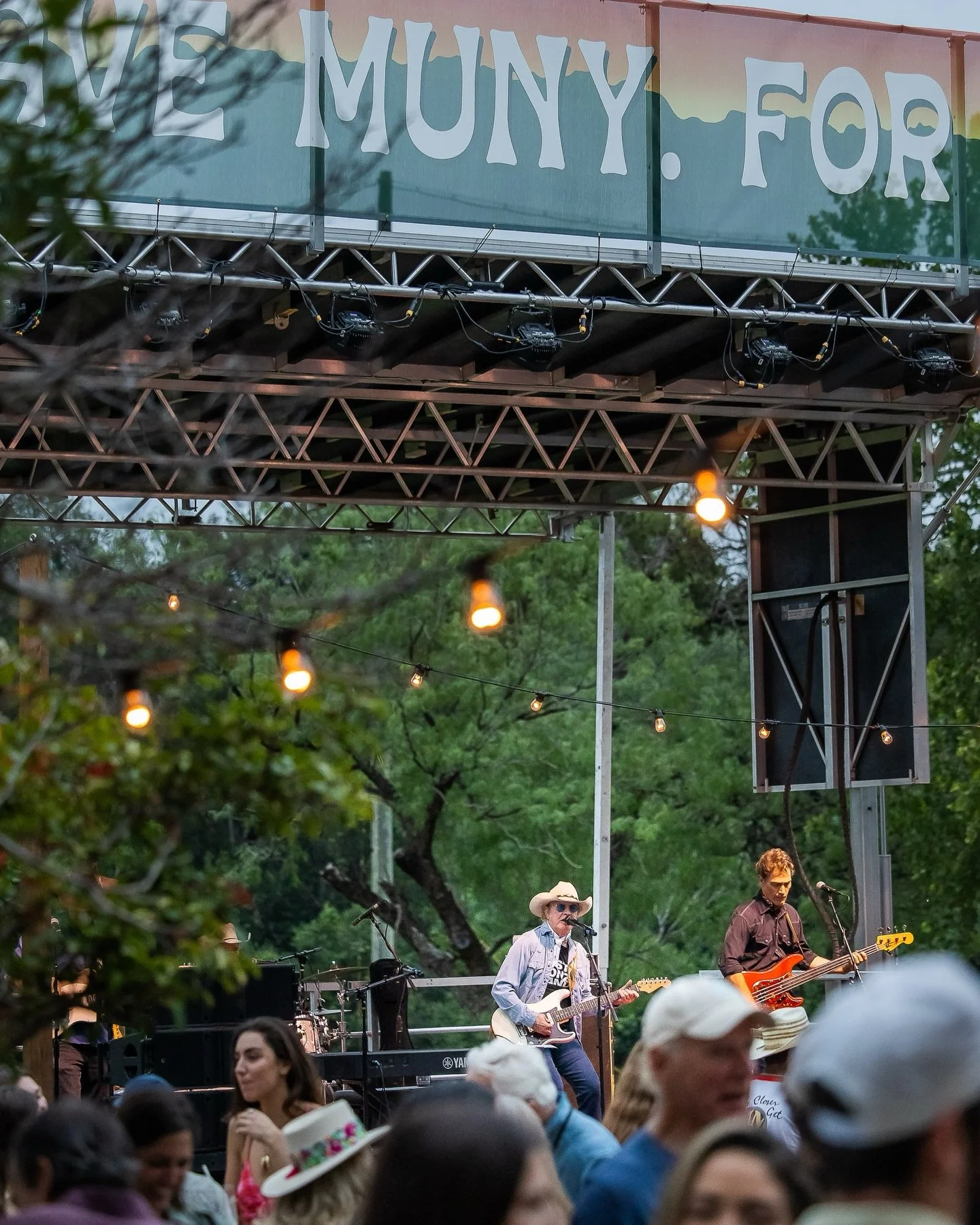 THANK YOU to all who played in the Muny Cup and came out to the 19th Hole Party this past Friday‼️ We had the best time celebrating Muny with all of our friends, family, and the people that make Muny special 💚

Special thanks to our incredible enter