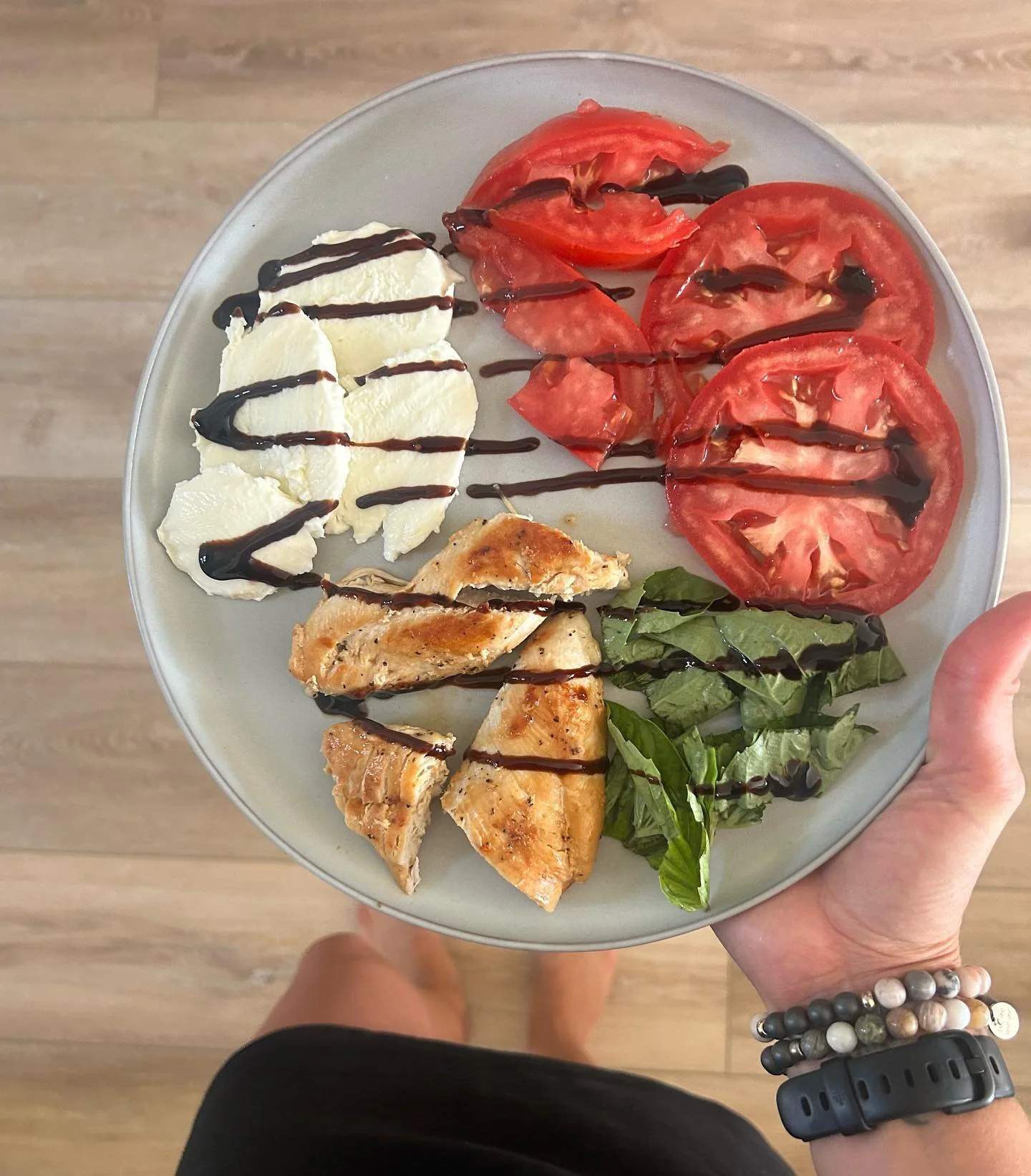 The freshest summer meal 🍅🌱🍗

I&rsquo;ve been keeping meals so simple and so fresh this summer. 

No one wants to spend hours cooking meals and miss out on the summer fun, am I right? 

This was a great change from a mixed salad and protein option