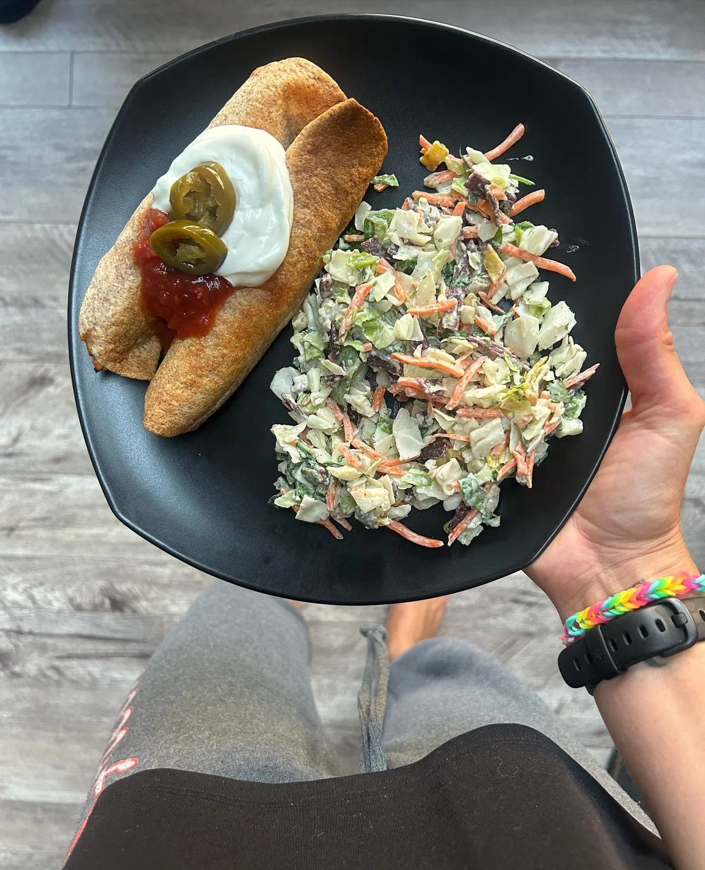 A DINNER WIN 👏🏼🌮

I was scrambling last minute for dinner tonight because I didn&rsquo;t have a meal plan this week and we were winging it. 

We had to stop at Costco on the way to the cottage so we grabbed a rotisserie chicken and I packed small 