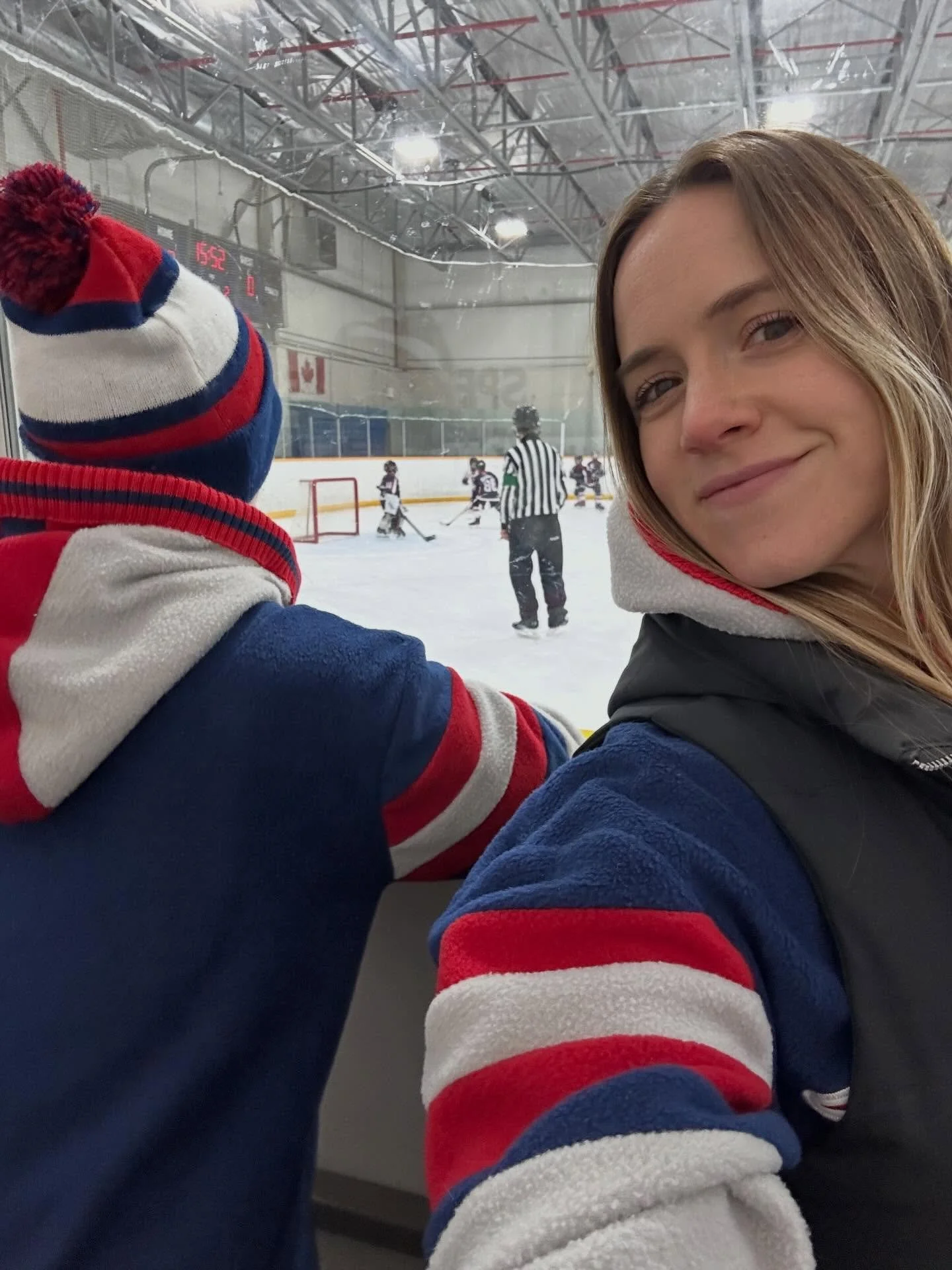 Sports filled weekends are our favourite weekends 🏒🏈💙❤️

The boys had 7 ice times this weekend and we tacked on two nephew games too 🥅

Chirp all you want but us Patriots fans are settled in for the Super Bowl 🏈🏈 staying at my parents for the n