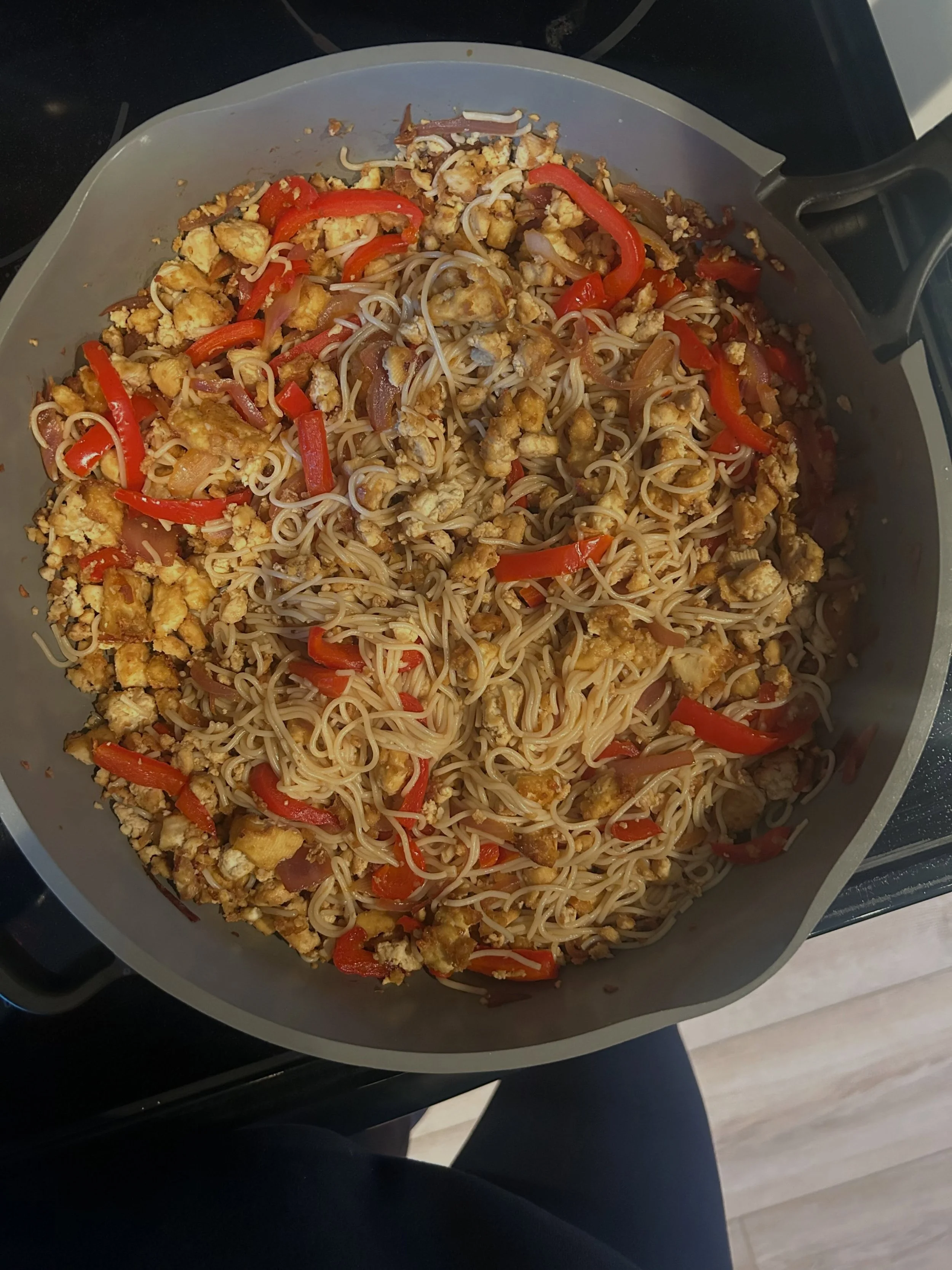 Weekends are for noodles 🥡

I always crave comfort food on the weekends and instead of ordering takeout, I&rsquo;m often making us takeout-style meals at home instead. 

This is one of my favourite tofu dishes &mdash; you should try it, even if you&