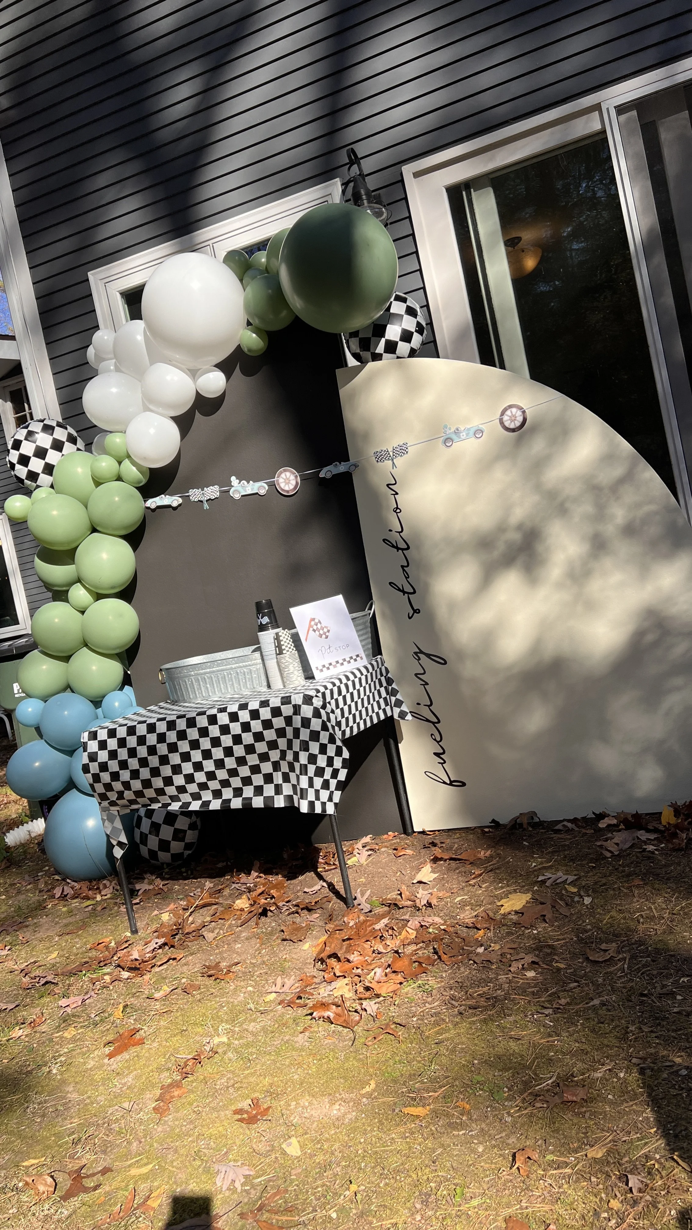 Backdrops+Balloons_Alexandra-Papallo-1st-birthday_10.26.24_06.jpg