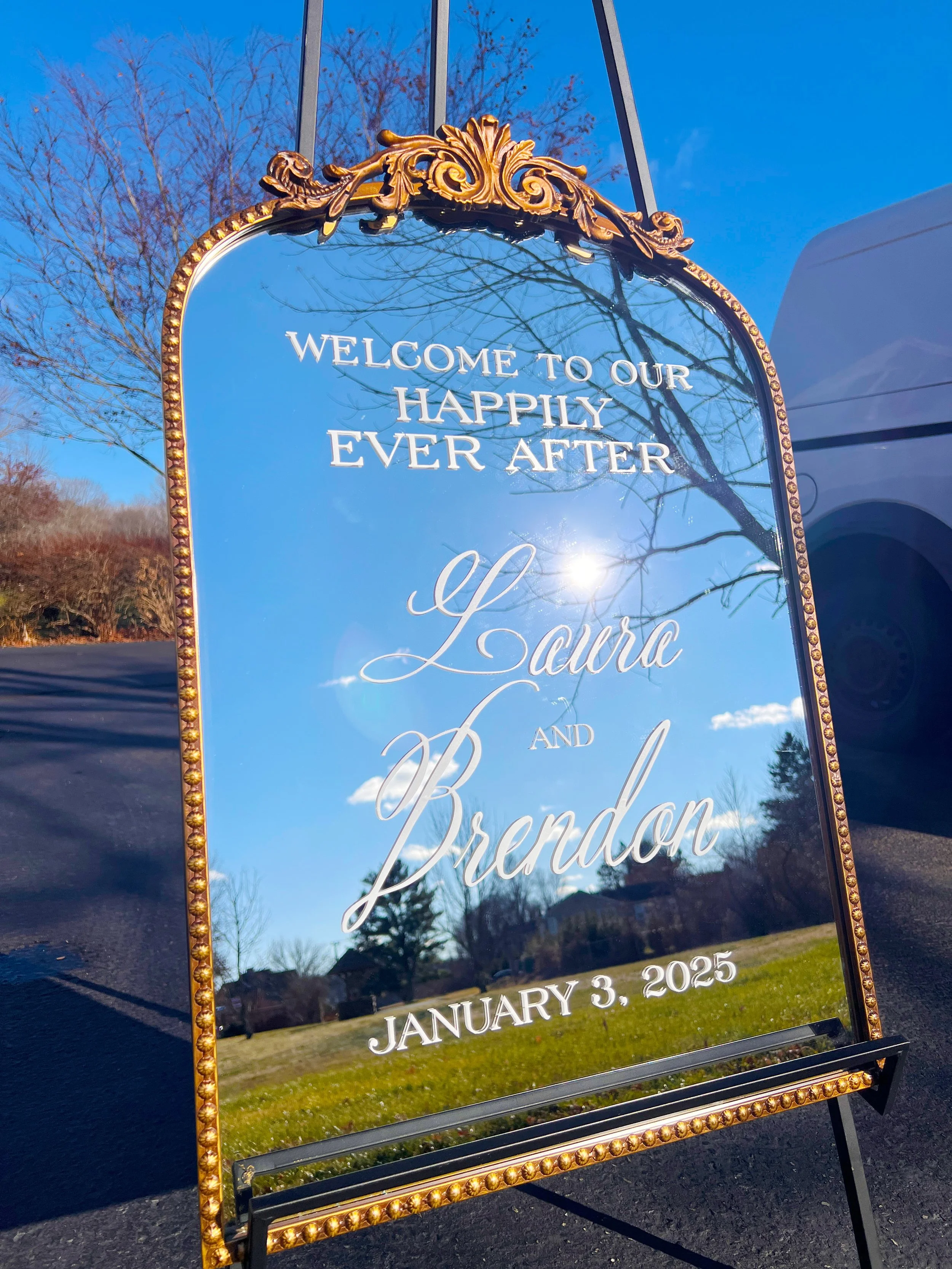 Signage_Laura-Lyones-wedding-welcome-mirror_1.3.25_03-edit.jpg