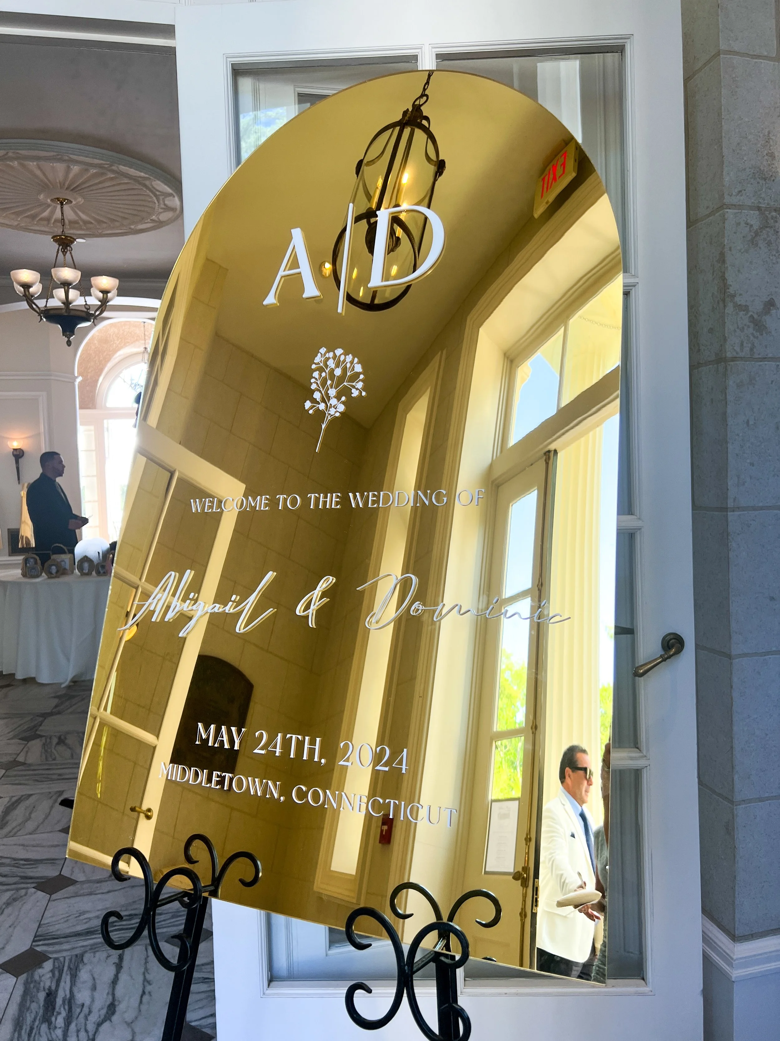 Signage_Abby-Eisner-wedding-welcome_24x36-acrylic-arch_5.24.24_01-edit.jpg