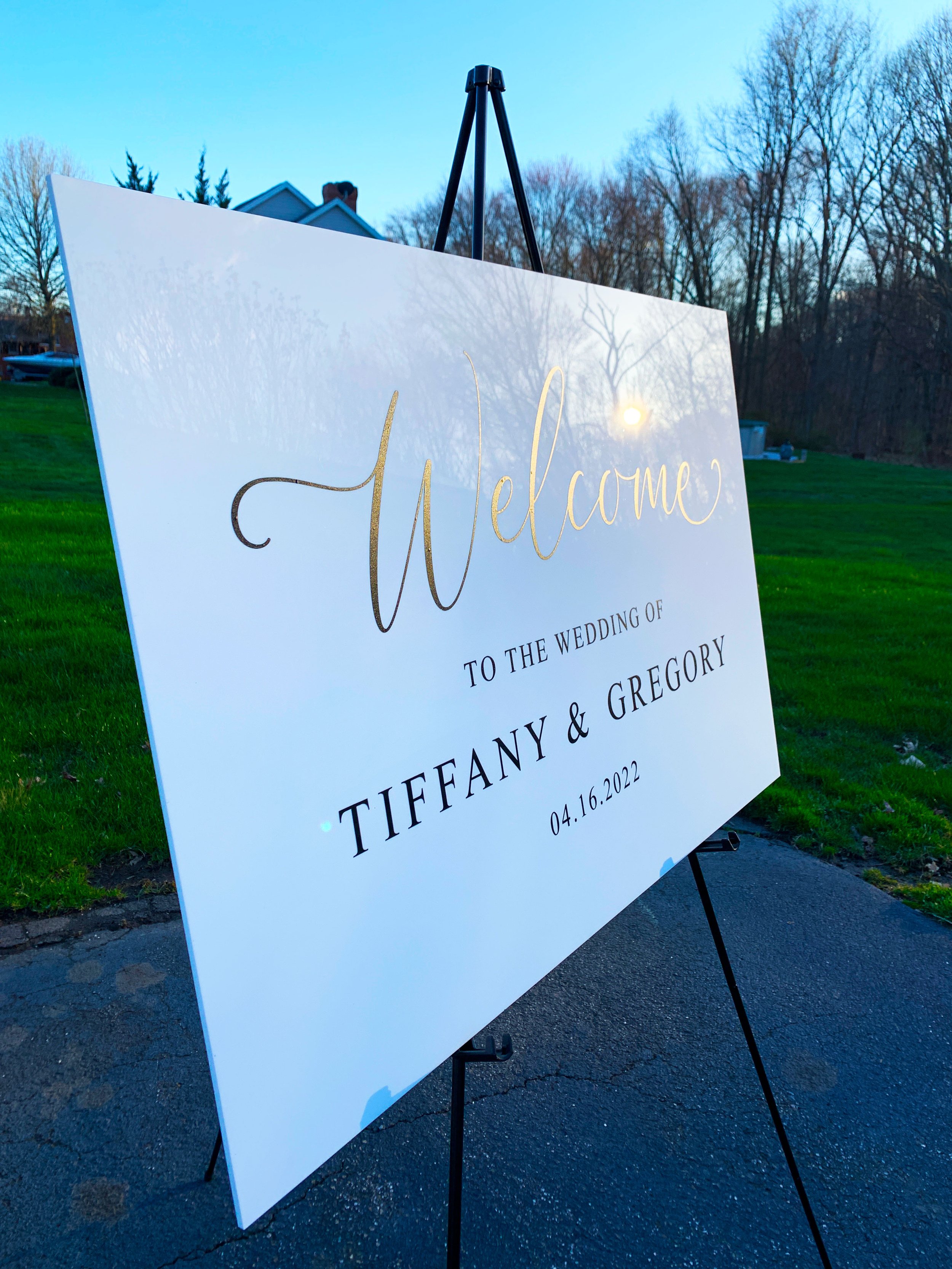 Signage_Tiffany-Griffin-wedding-welcome_24x36-acrylic_4.16.22_03.jpg