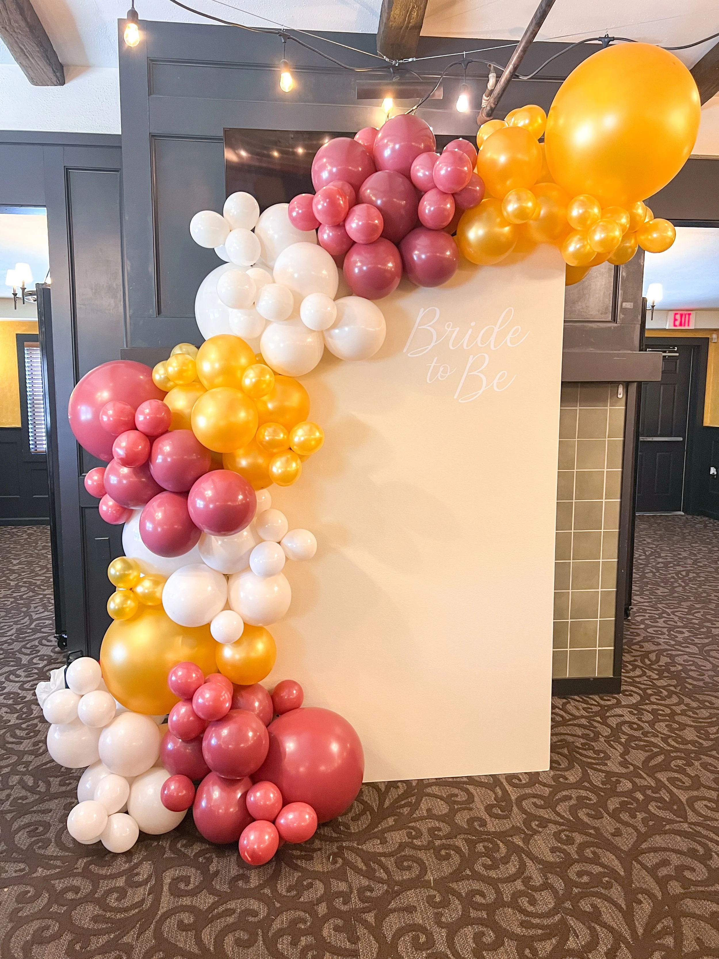 Backdrops+Balloons_ Sandra-Naylor-BridalShower_5.3.25-03-edit.jpg