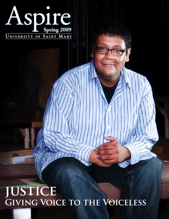 "Aspire," the alumni magazine of my alma mater, Saint Mary College, interviewed me in 2009 when I founded and served as artistic director of Full Circle Theatre Company. Click the photo to read!
