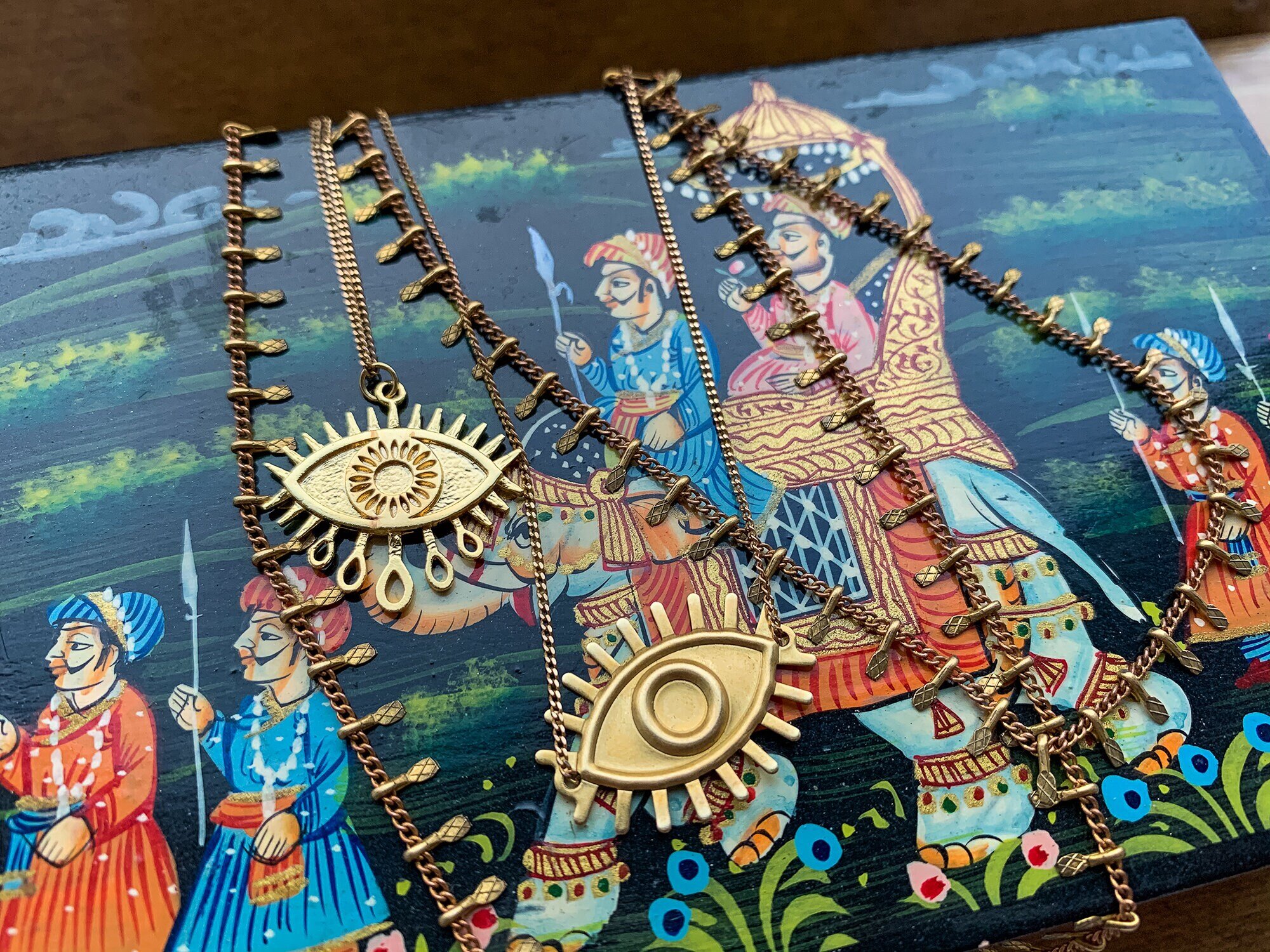 https://i.etsystatic.com/13670549/r/il/a374f2/2740948251/il_fullxfull.2740948251_jpbn.jpg