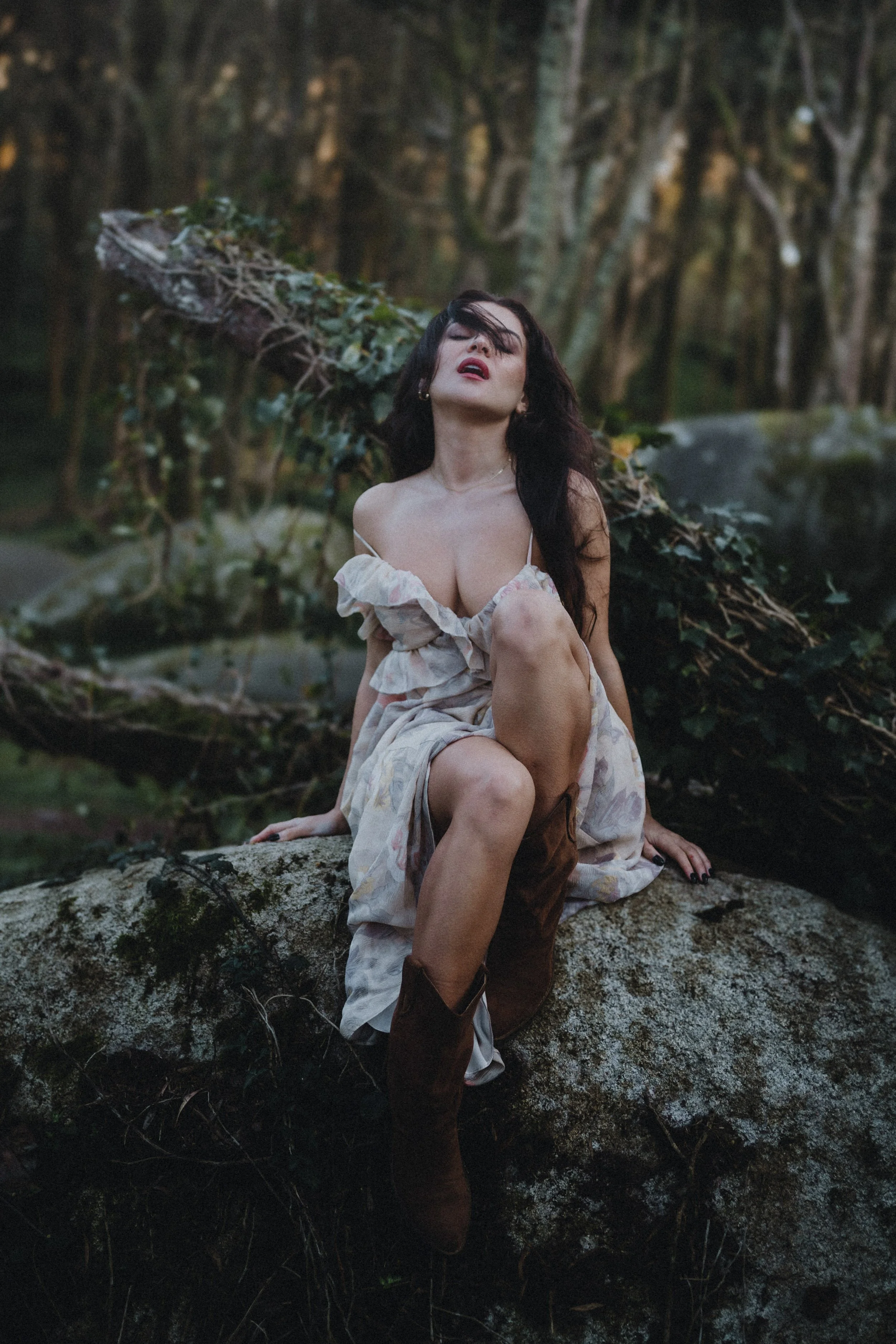 sensual female photoshoot in Sintra