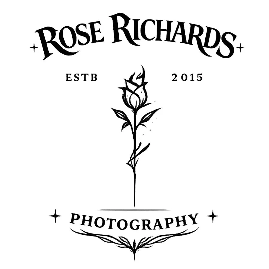 lisbon photographer logo