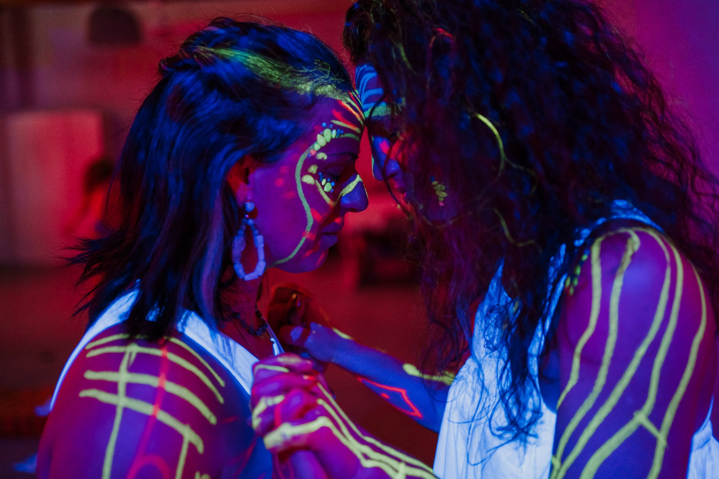 Neon lights with two people