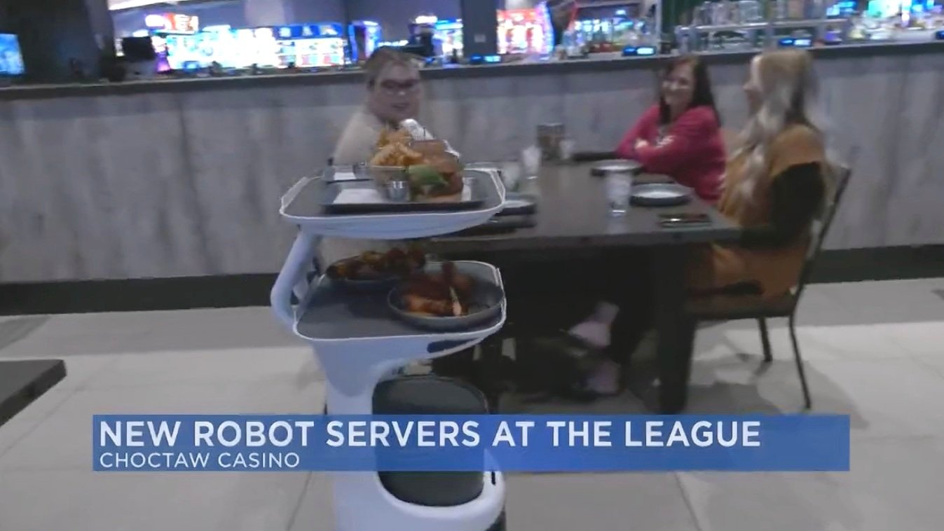 New Denny's robotic server at northeast Fresno location 