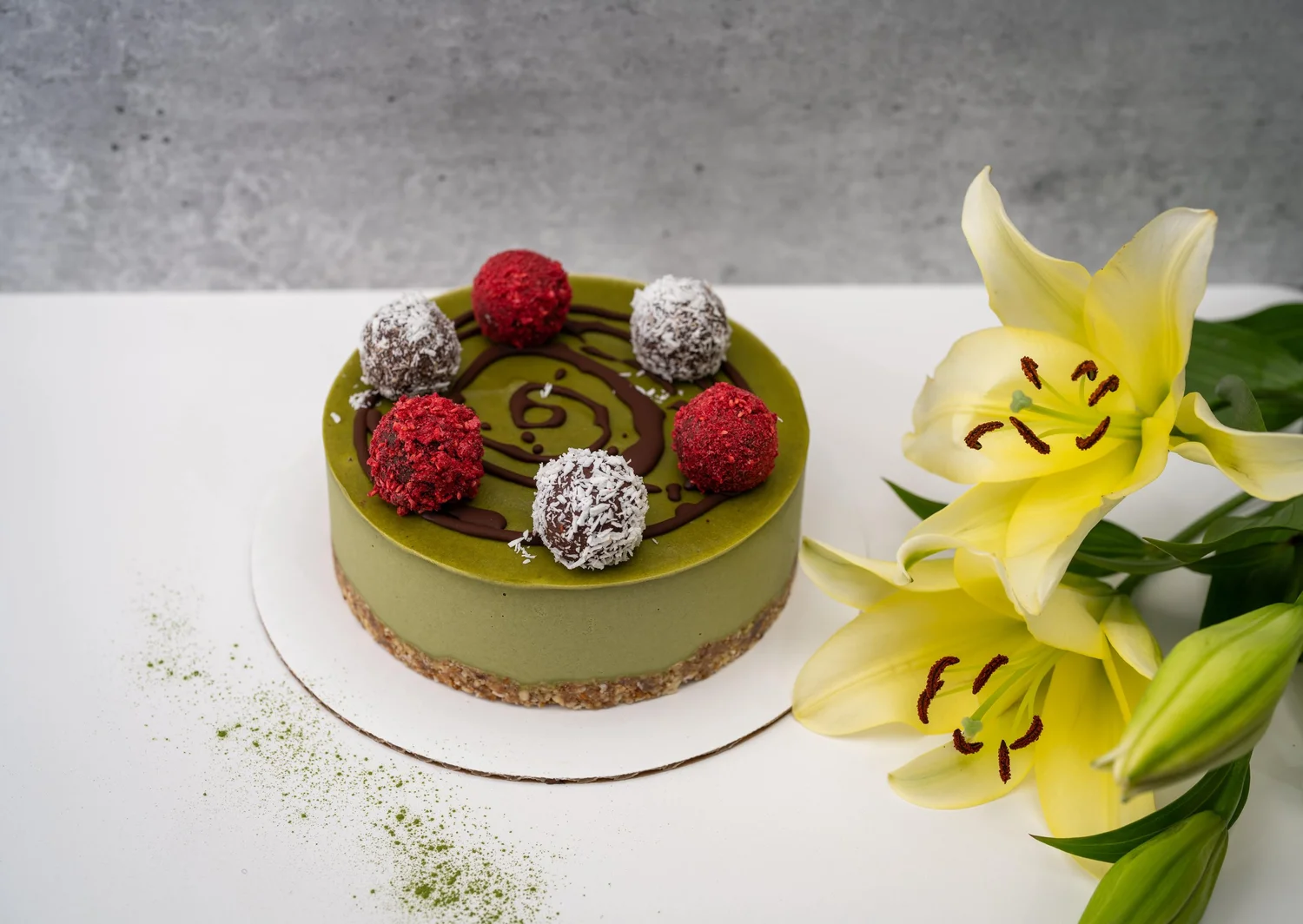 Contact Nature's Kiss Cake