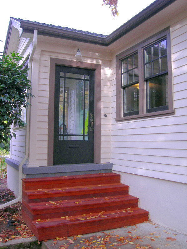 built  in porch after.jpg