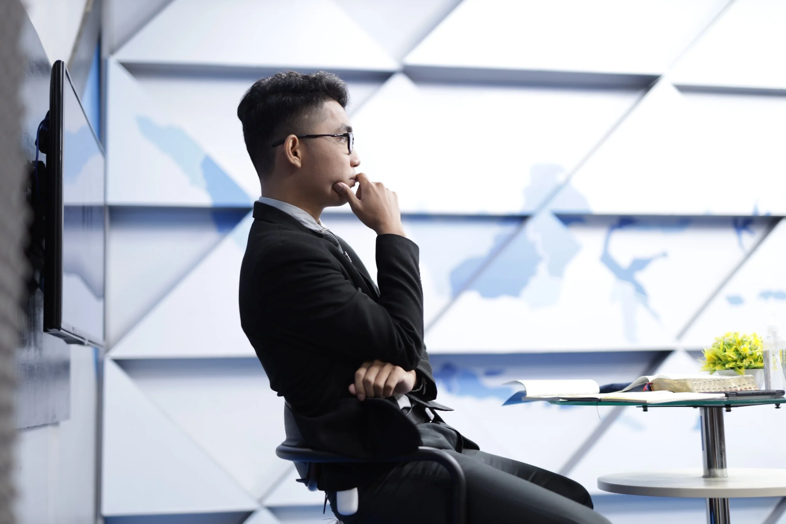 Seven (7) Things To Consider Before Setting Up Your Business in The Philippines