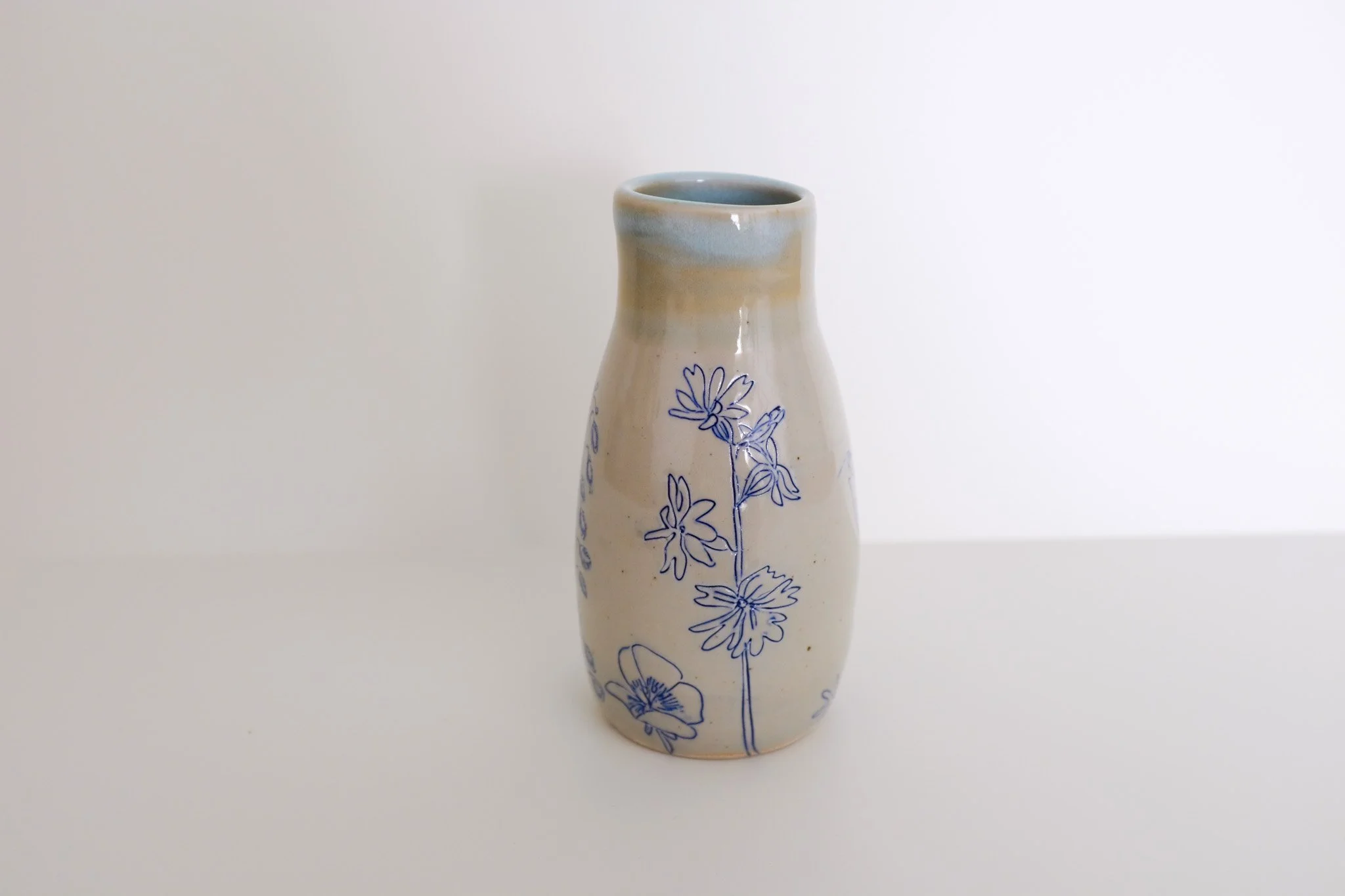 Meadow bud vase