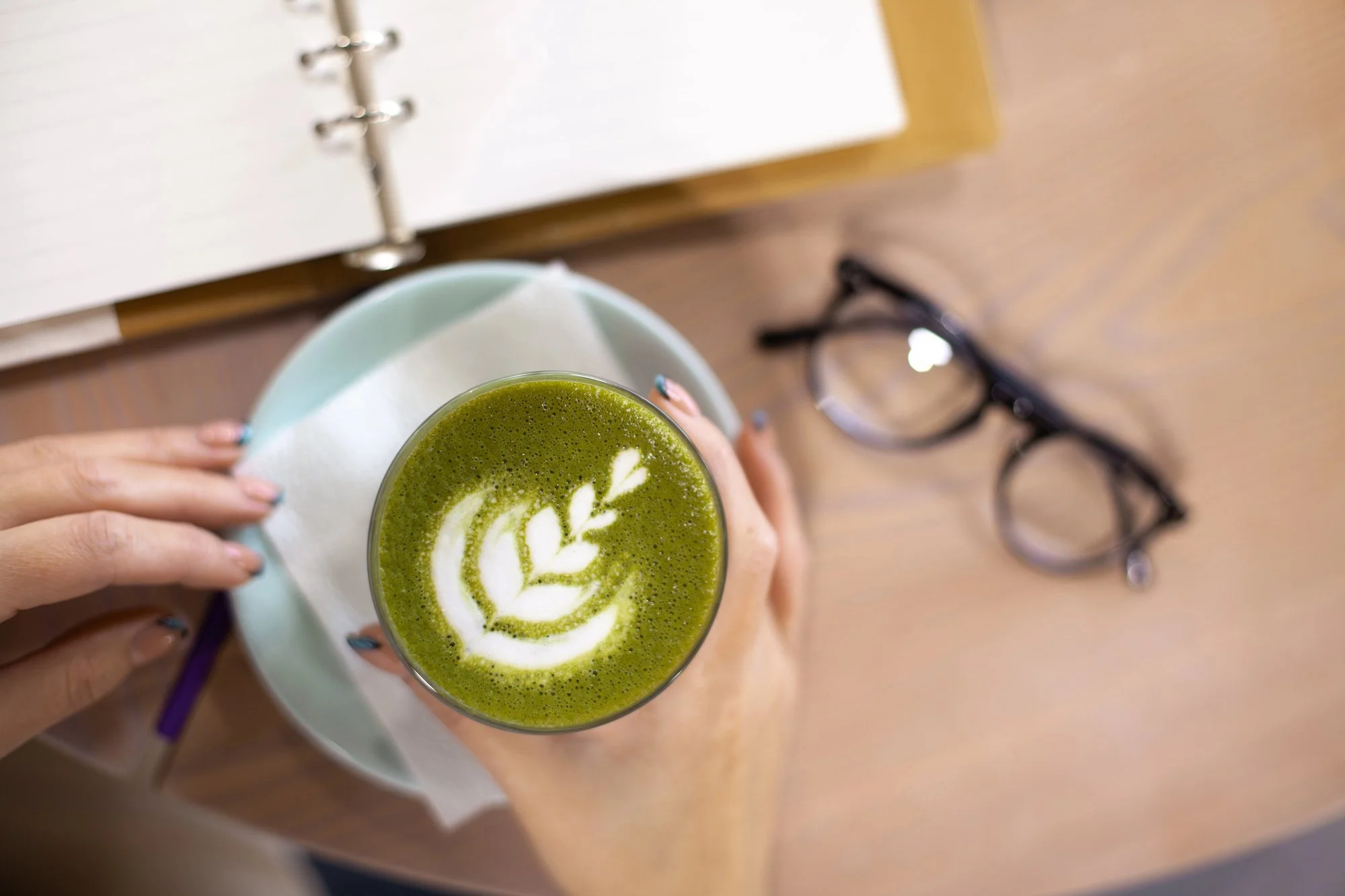 How Social Media Trends Inspire Café Drinks (Without Compromising Quality)