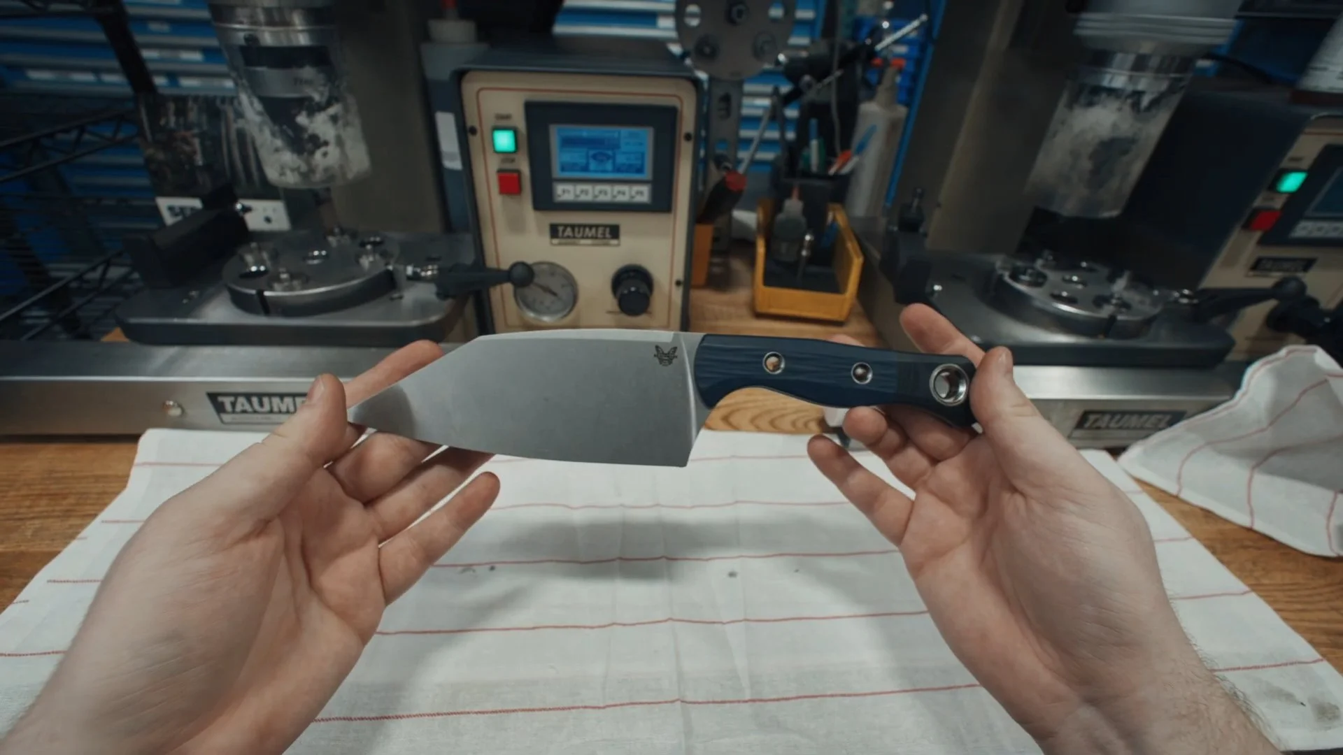 BENCHMADE - CUSTOMIZATION