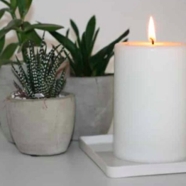 Bougie Pilier Artisanale 550 g : Coloris Blanc (diamètre 8 cm x haut.13 cm)