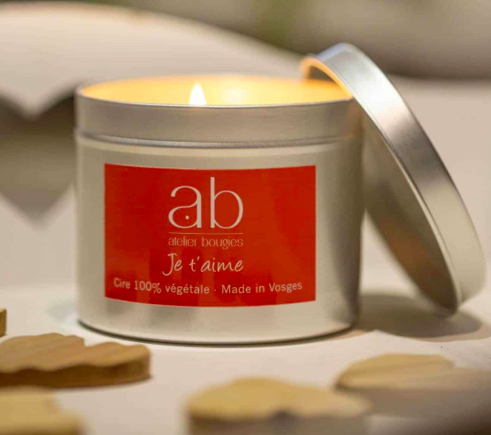Bougie Artisanale parfumée "Je t'aime" flagrance Mûre-Musc