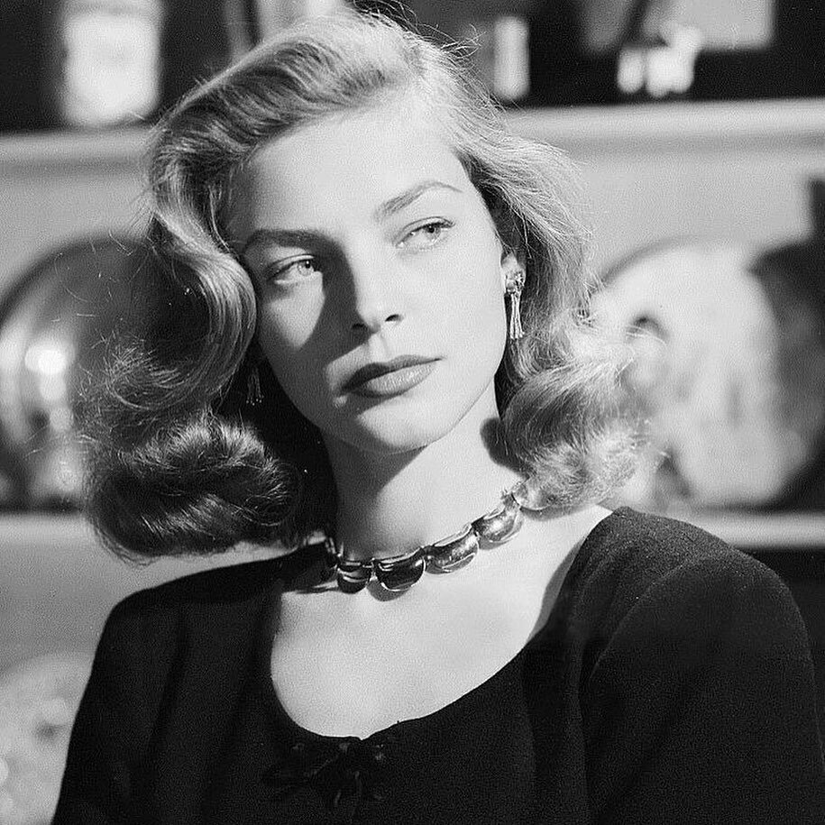 The wonderful Lauren Bacall was born on this day in 1924 💕
.
.
.
.
#laurenbacall #humphreybogart #oldhollywood #otd #happybirthday #vintage #class #hollywood #movie #hollywood #actress #moviestar