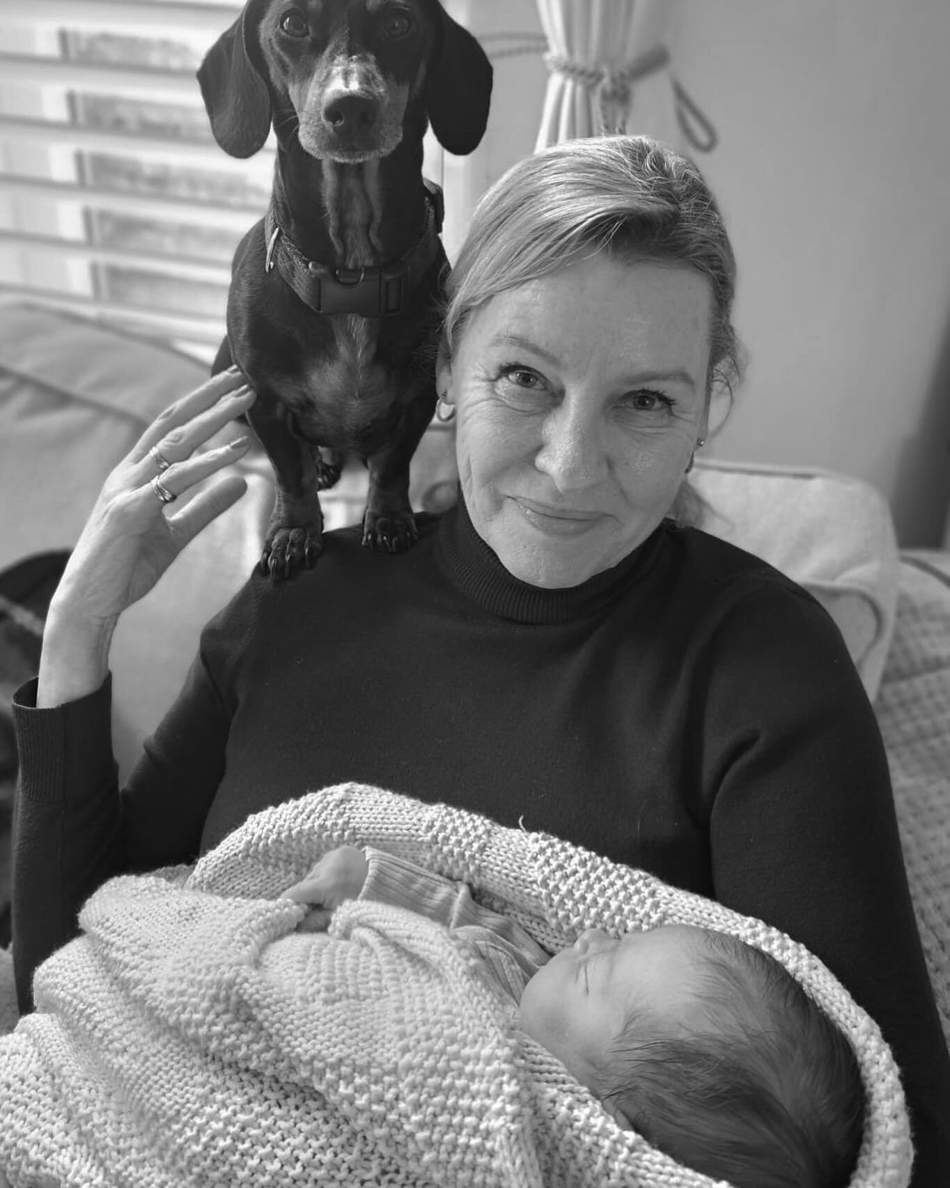 Family portrait. Grand daughter and Grand pup. 

.
.
.
.
#family #familytime #familylove #london #dashund #babylove❤️ #smitten 

@karendevilliers_mysilverstreet