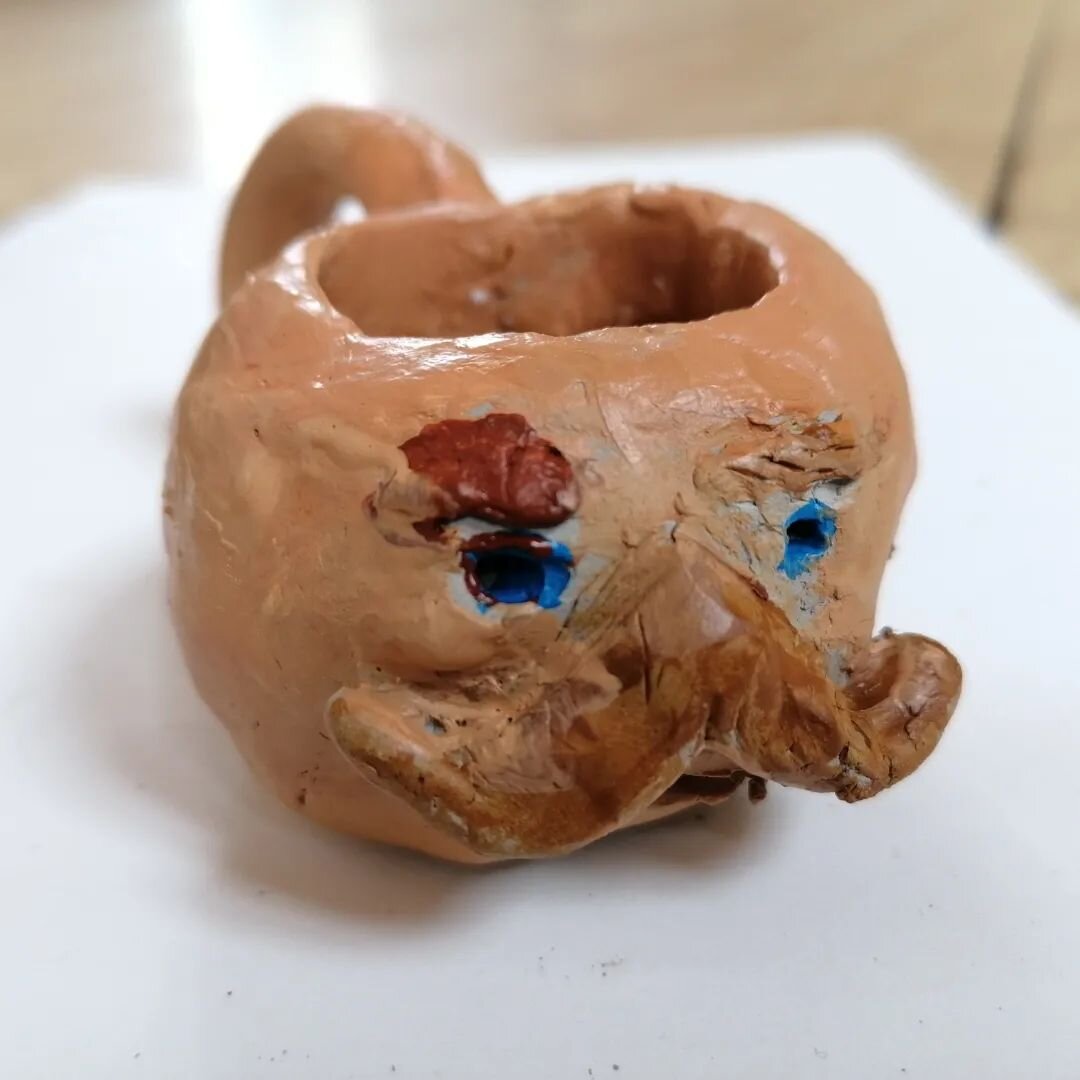 Some lovely painted pinch pots from the Fungie and Pine Marten classes. And some newly made too...

#kidsartclasses #kerryarts #kerry #kerrycountyarts #traleearts #tralee #traleeart #artclasses #artclassesforkids #clay #claymodelling #claysculpture #