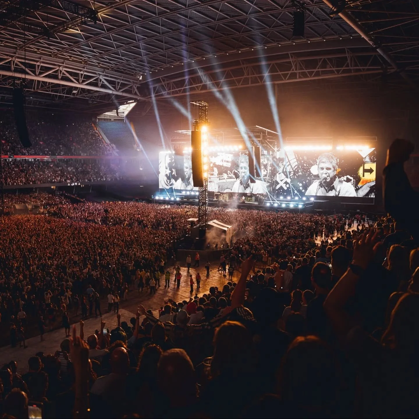 WHAT A NIGHT 

The first Oasis night at @stadiumprincipality did not disappoint. An electric crowd of 75,000 strong for a historic moment in music history. 

The team pulled together to keep everyone refreshed and ready to dance, sing and scream ever