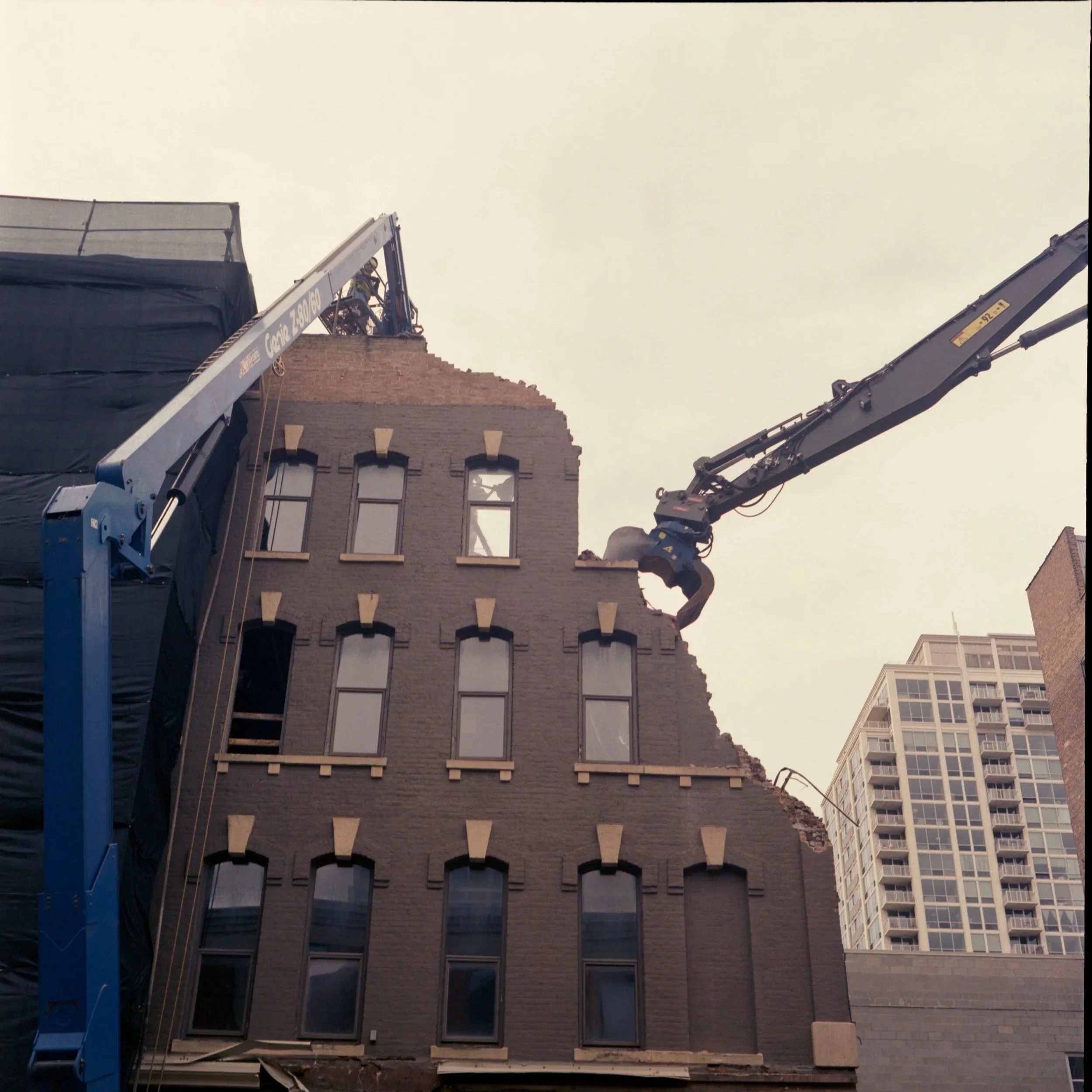 Demolition of 720 N Wells, built 1872. 2024.