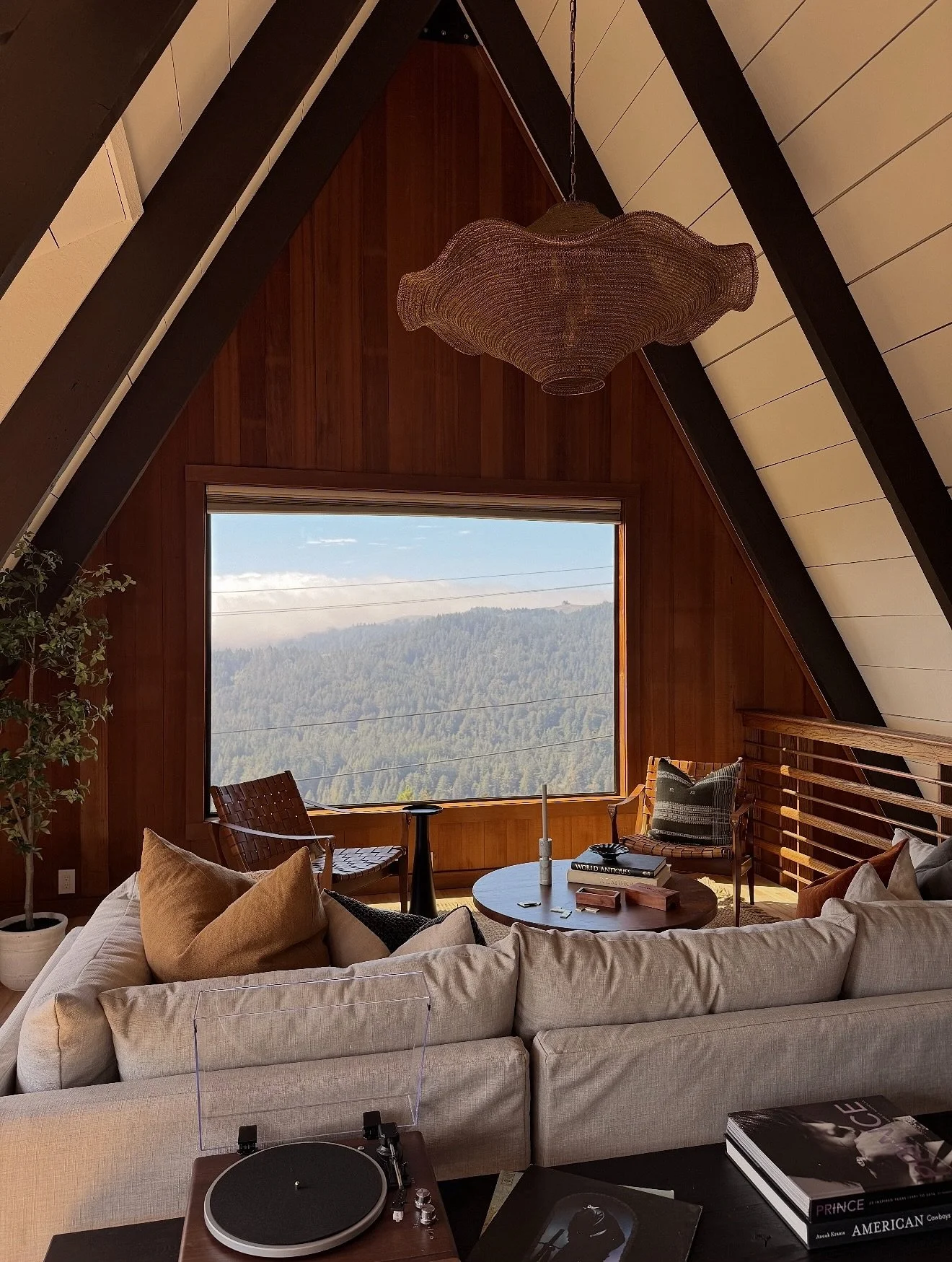 A little before &amp; after magic to kick off your weekend... (Swipe ⬅️➡️) #beforeandafter