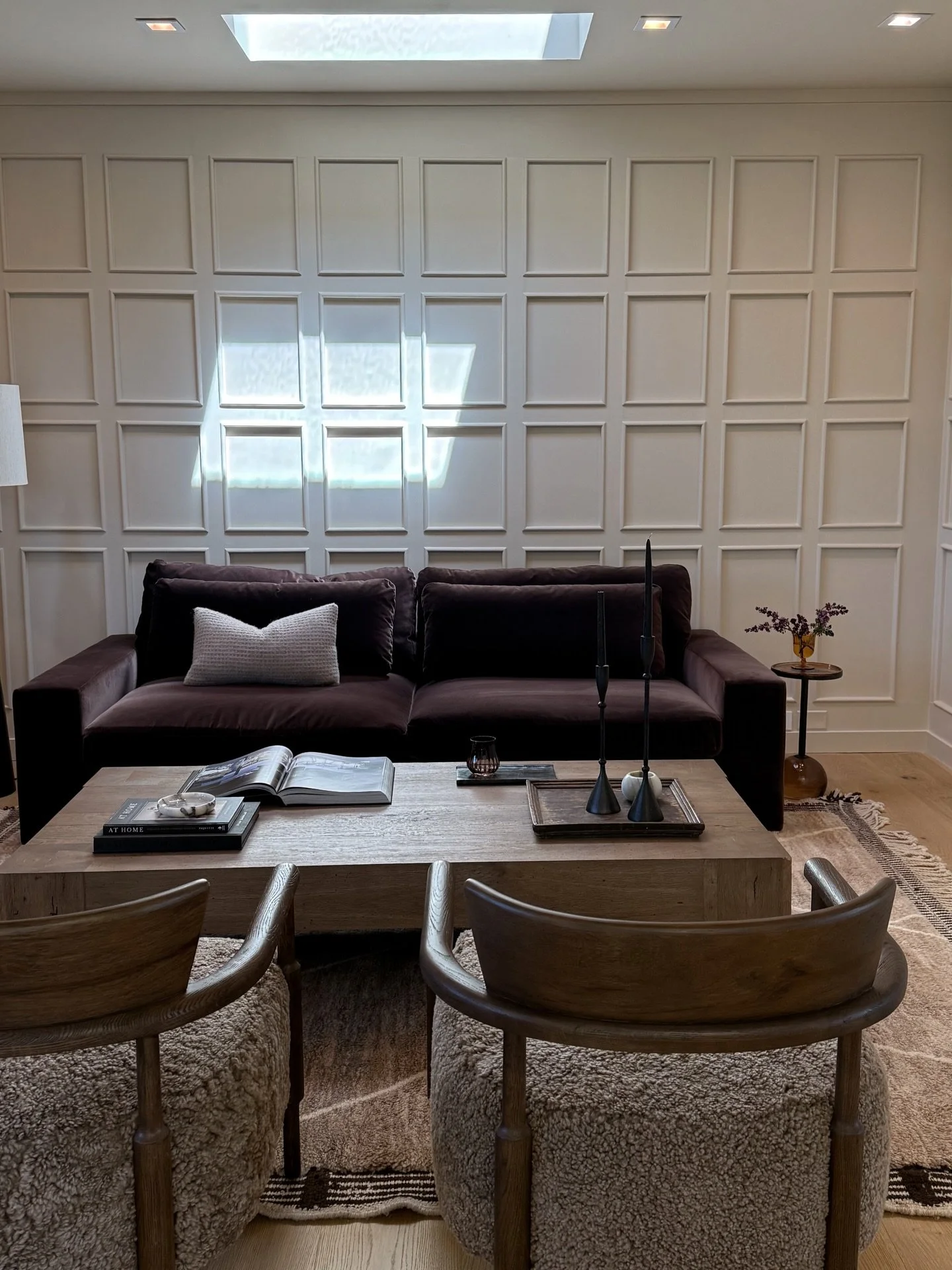 The room, the details&hellip; and that sofa 😍 #TSCStaging