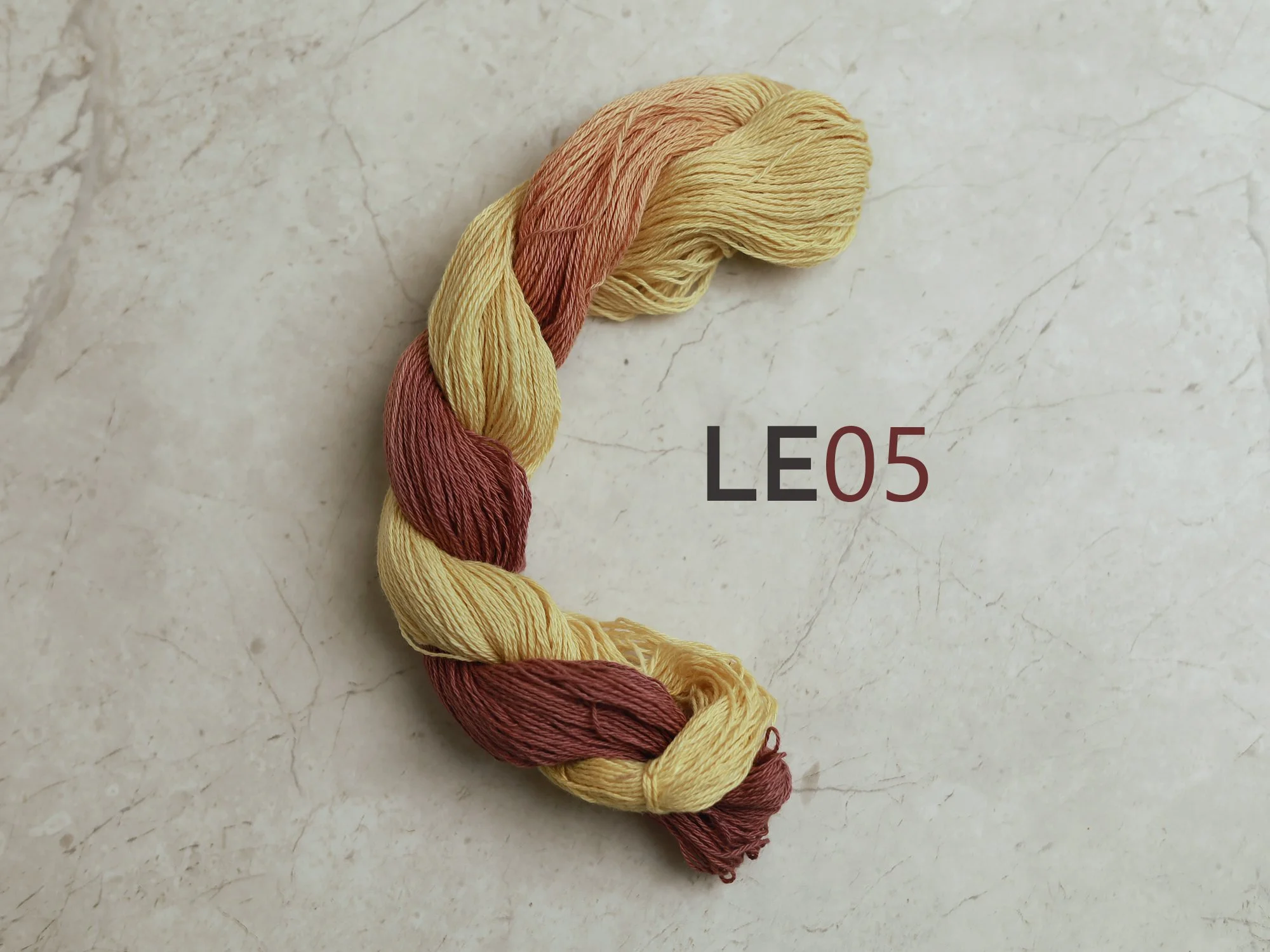LE05_t.jpg