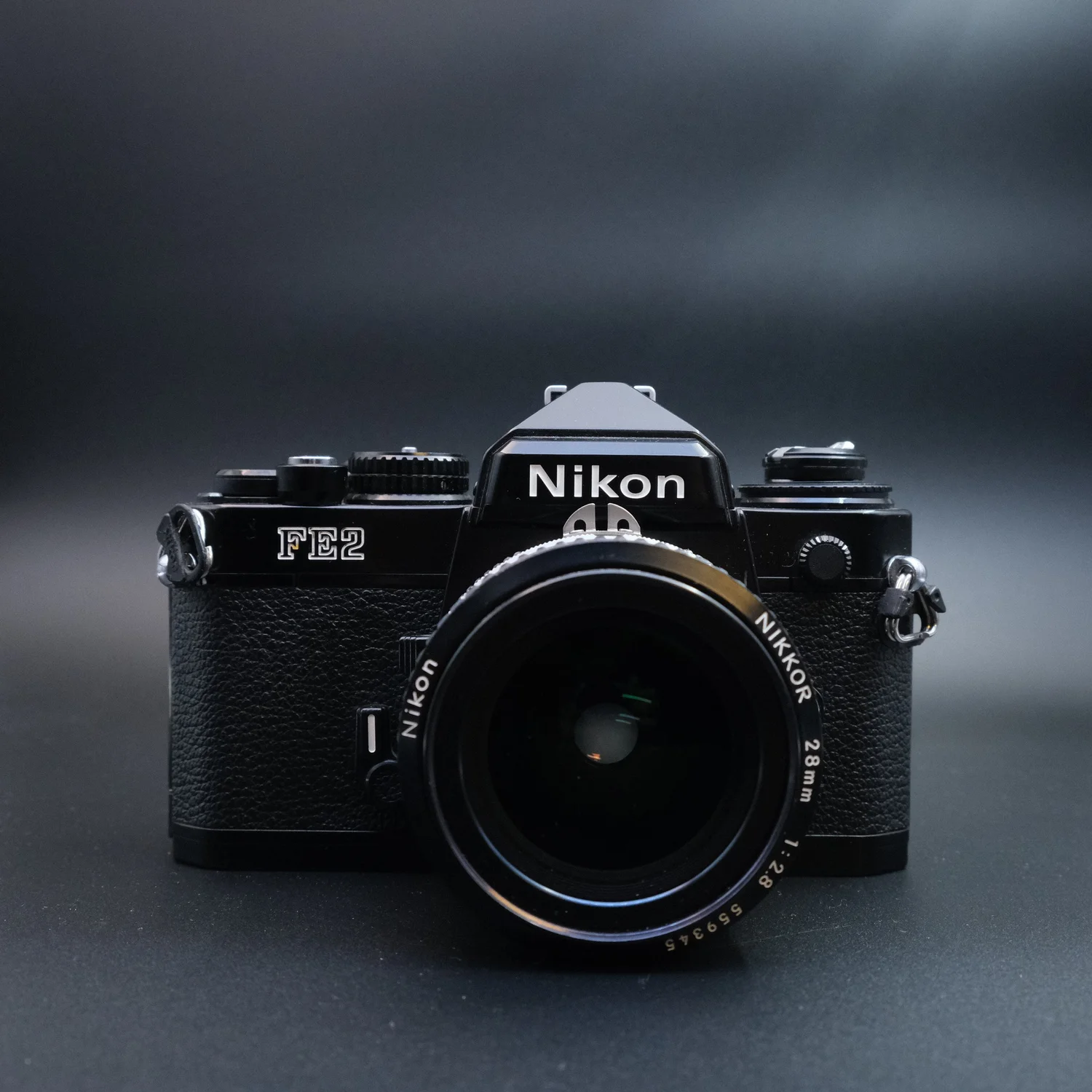 フィルムカメラ Nikon Fe2 Nikkor 28mm f/2 シンプルだけどとっても優秀！ Nikonのフィルムカメラ『Nikon