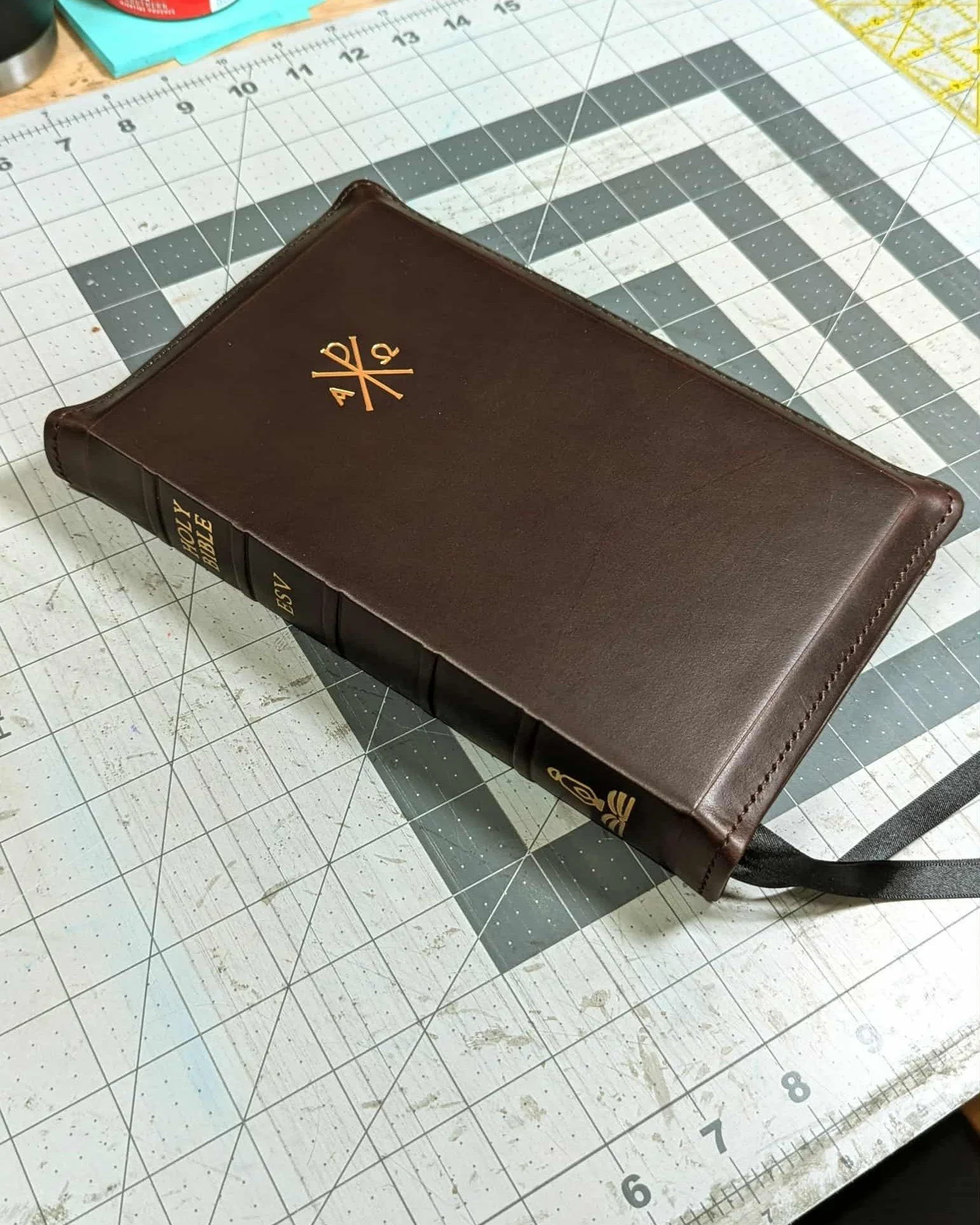 ✨Drop is TOMORROW! April 2 @ 9am central✨
Mark your calendars and set your alarms!