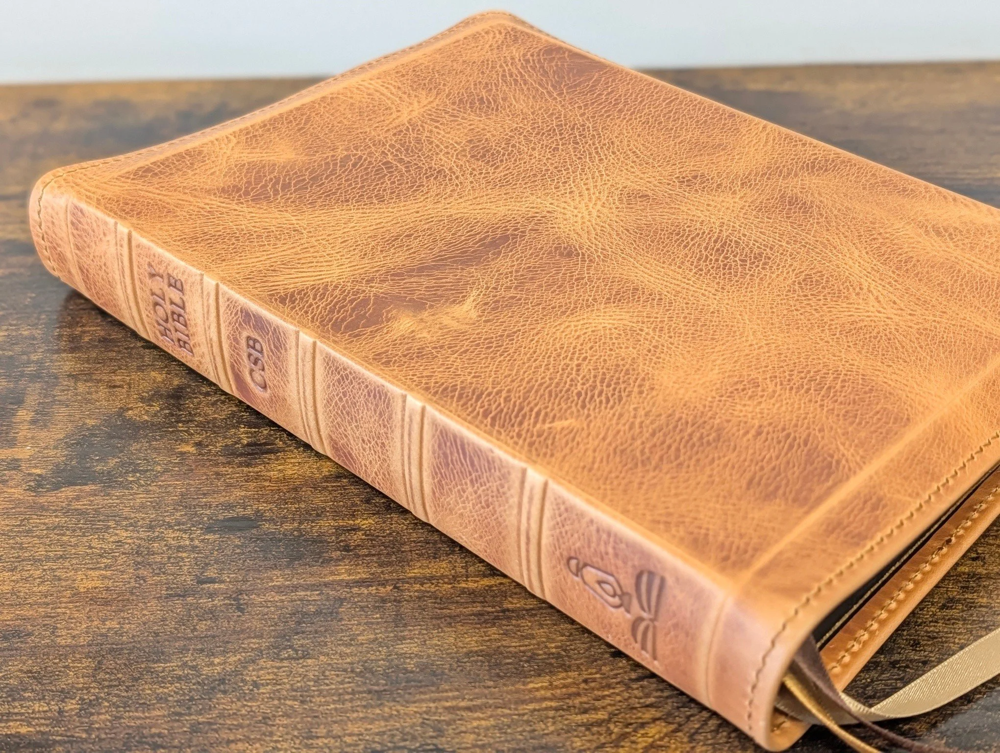 June 9th Drop 

Post #11

CSB Verse by Verse rebound in Natural waxy pull-up cowhide 

Every bible features a reinforced spine, Oxford hollow, hand stitched perimeter, high end leather, and Berisford double satin ribbons.