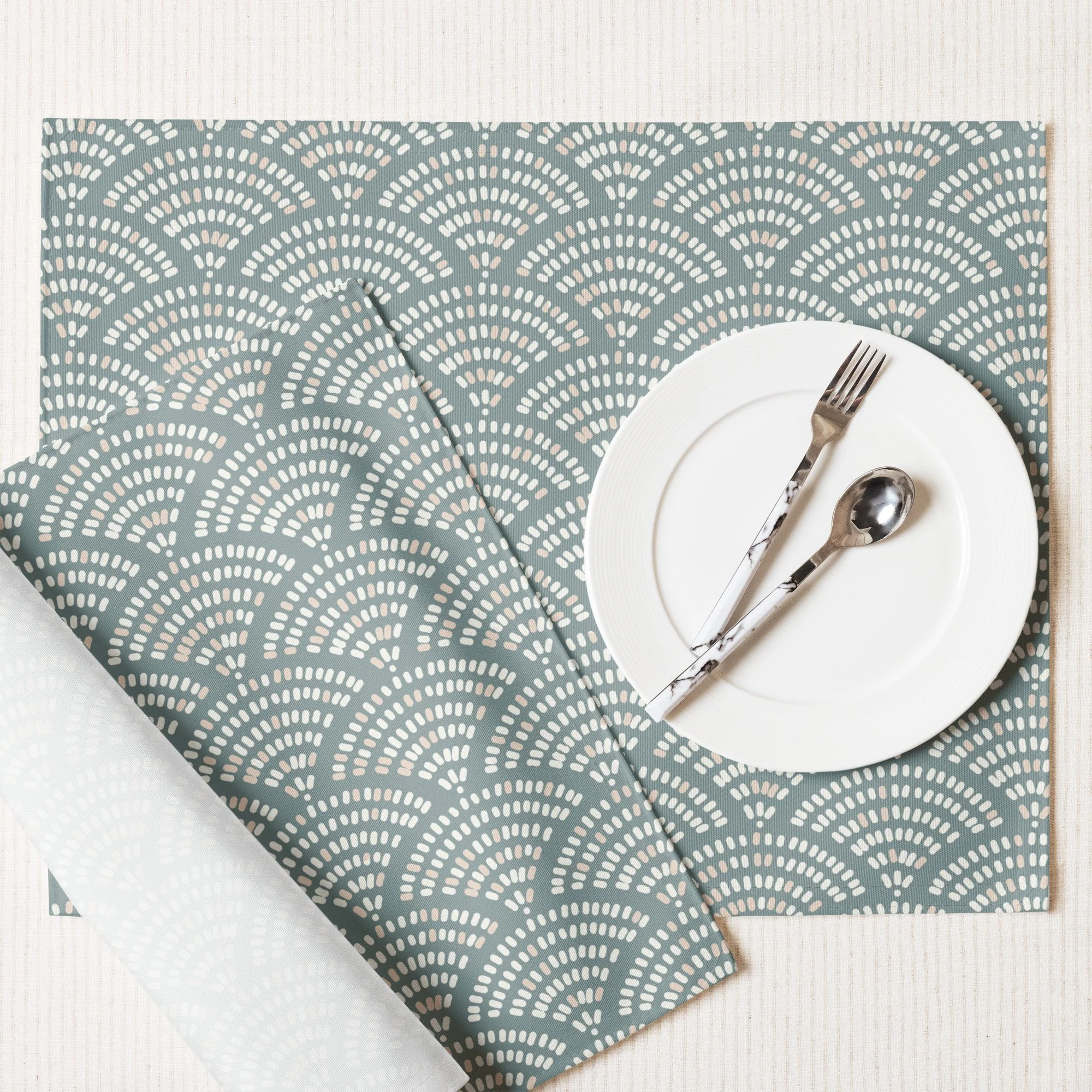 placemat-set-(4)-white-front-65552c4567da7.jpg