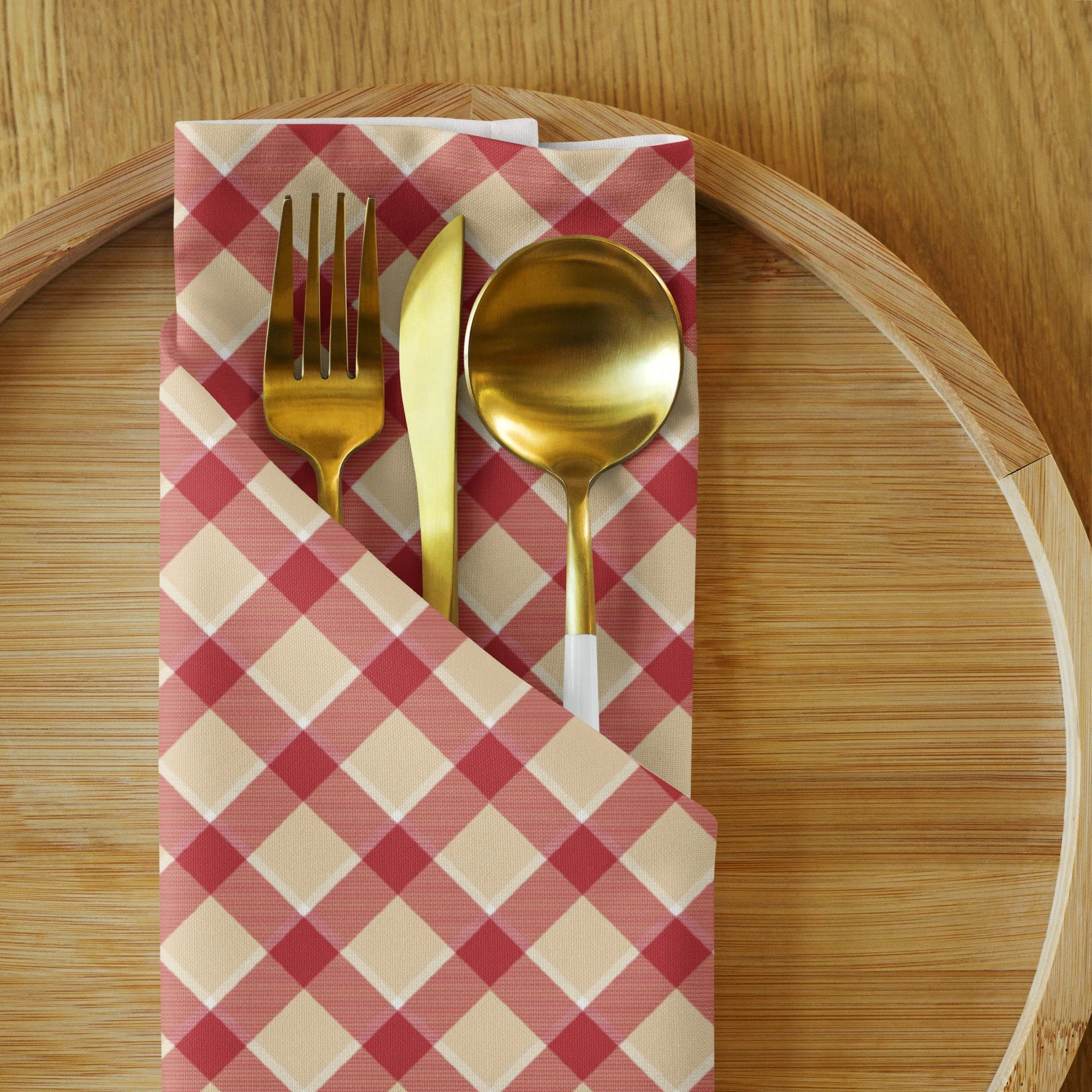 cloth-napkin-set-(4)-white-front-655539d8f2ef7.jpg
