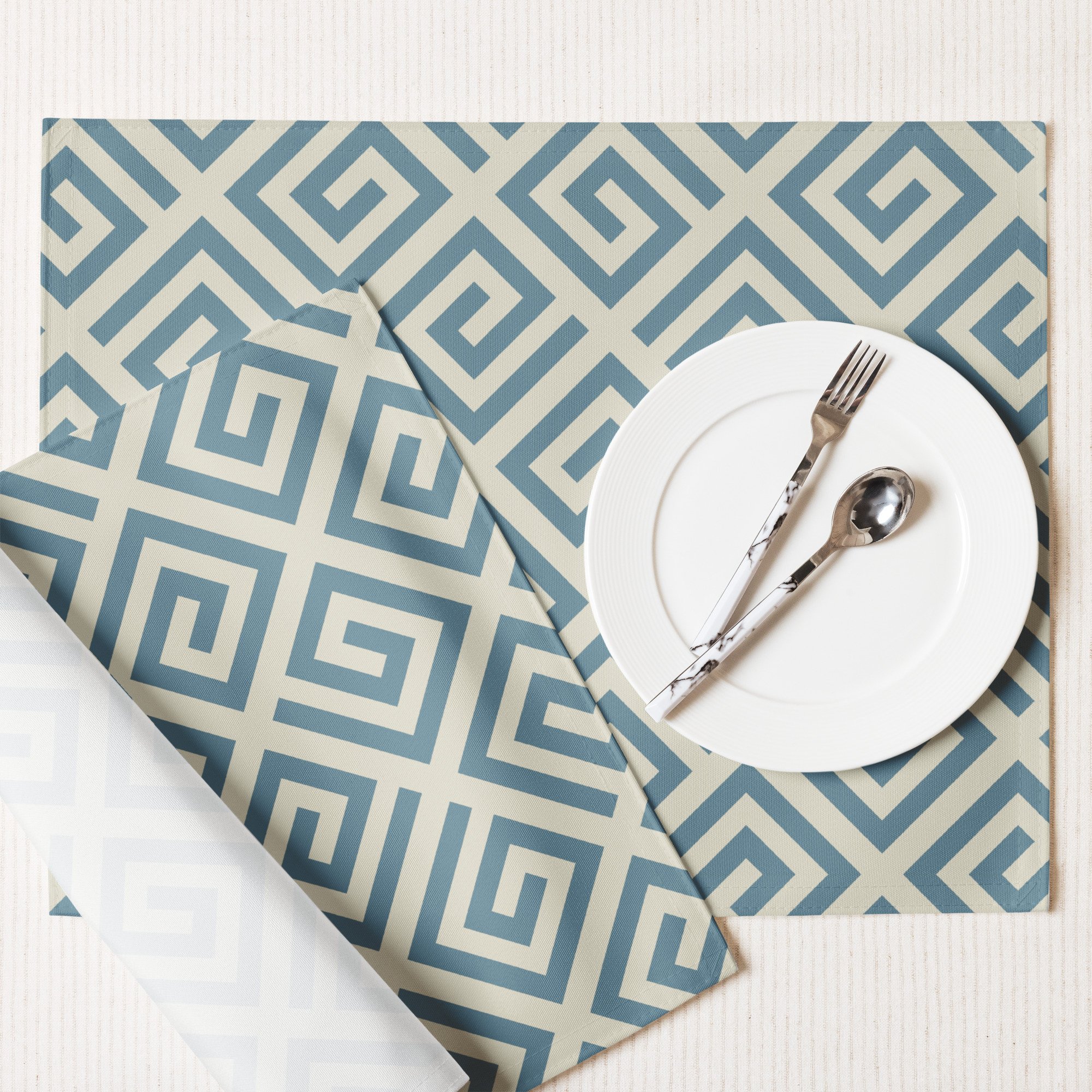 placemat-set-(4)-white-front-65965fa7ebbe5.jpg