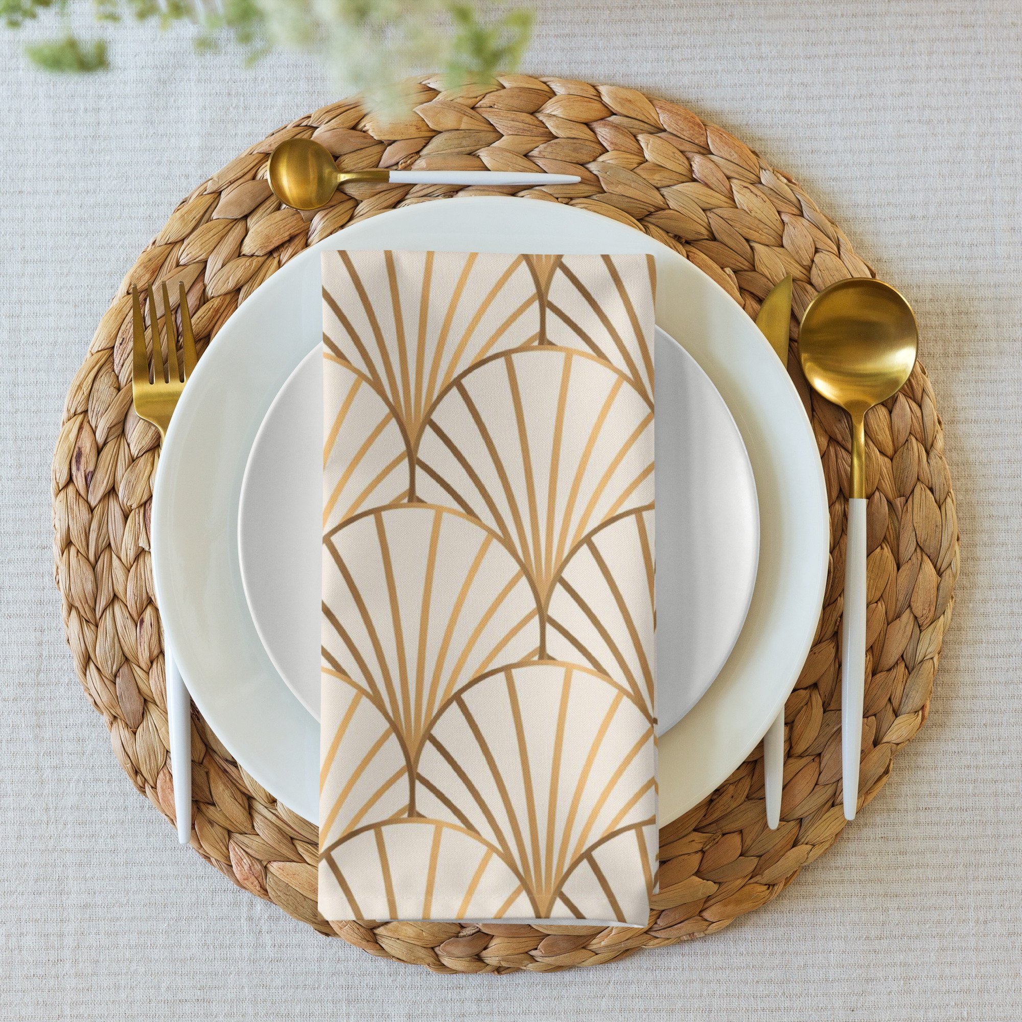 cloth-napkin-set-(4)-white-front-6645308b7e17c.jpg