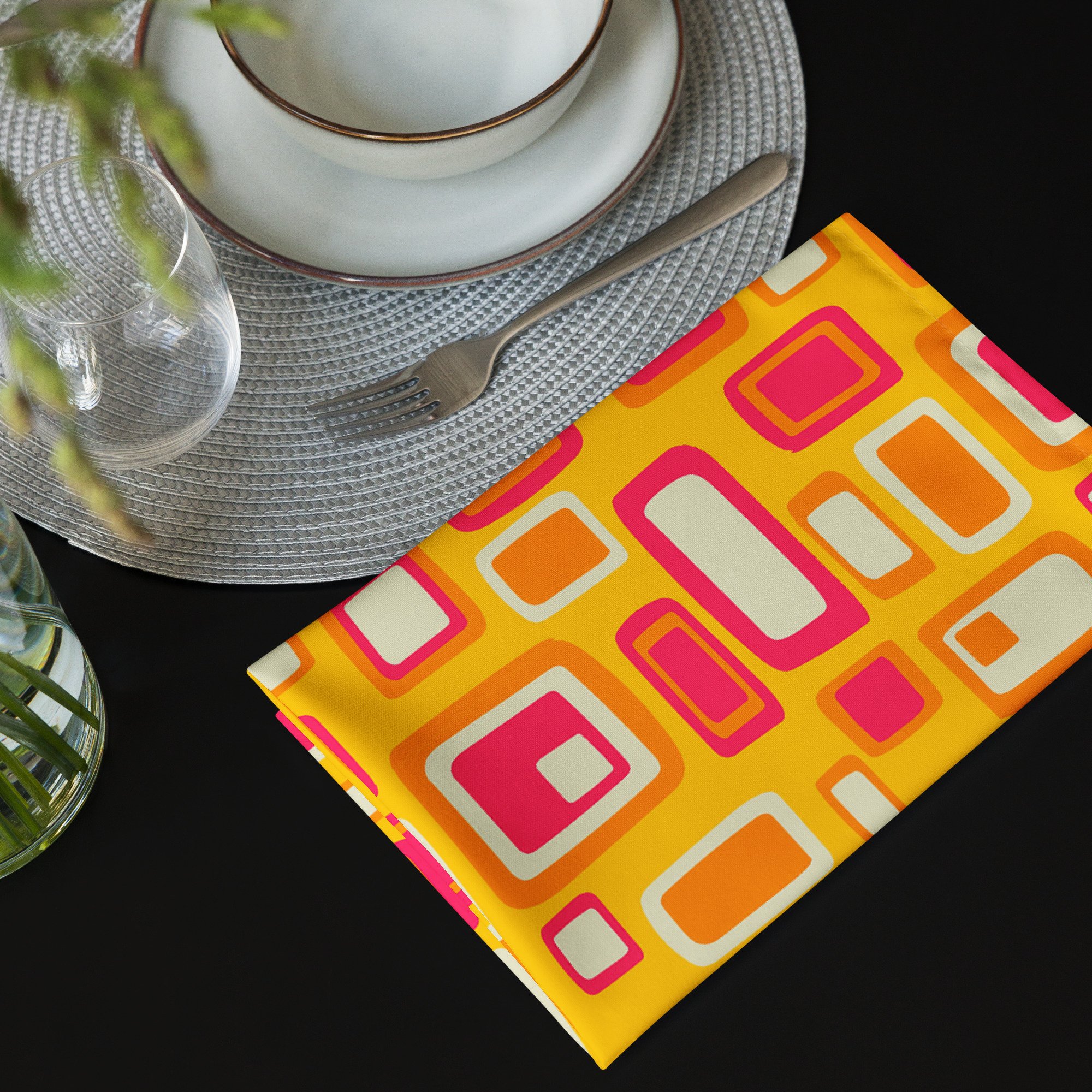 cloth-napkin-set-(4)-white-front-3-66567b0aabe14.jpg