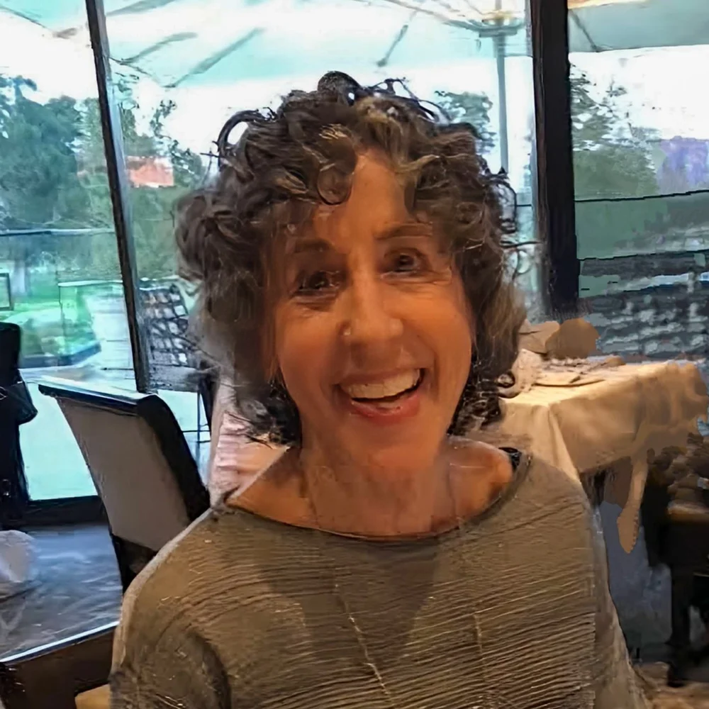 Elaine Lasnik-Broida