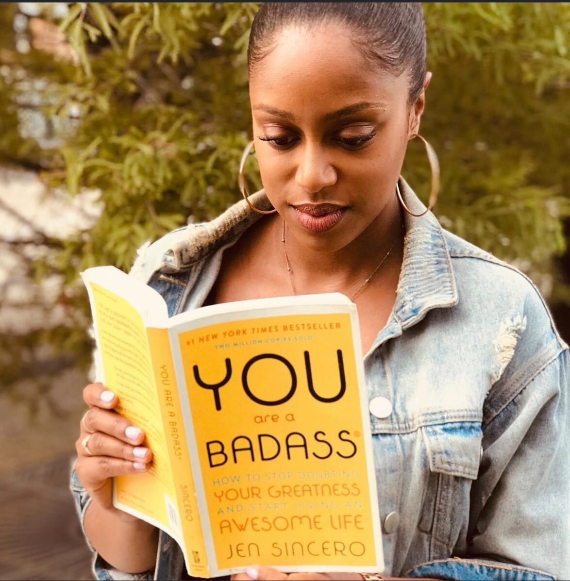 a throwback Completely Booked post but if you needed reminding, you are a badass! Also one of my fav books that I have read like 4 times I think!
