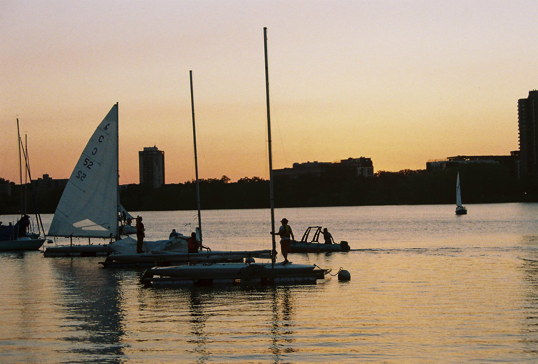R1-04527-0021.jpg