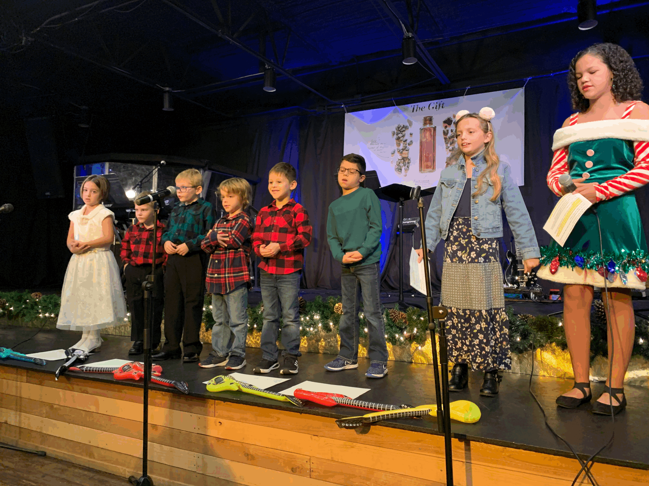 ANNUAL CHRISTMAS PROGRAM 