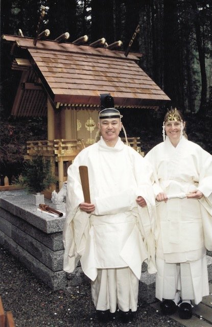 Kinomori Jinja at Bright Woods Spiritual Centre on Salt Spring Island. Guji Yukiyasu Yamamoto, 97th generation Chief Priest of Tsubaki Grand Shrine in Suzuka, Japan and Kannushi Ann Evans, Shinto Priest of Matsuri Foundation of Canada.