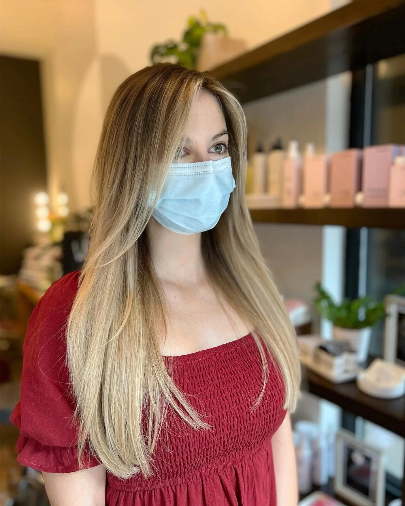 Now that’s some beautiful event-ready color 😍
Stylist Mallory recently created this gorgeous look on one of our clients, who was getting ready for a special event. 
As summer gets into full swing, and events and weddings start to fill your c