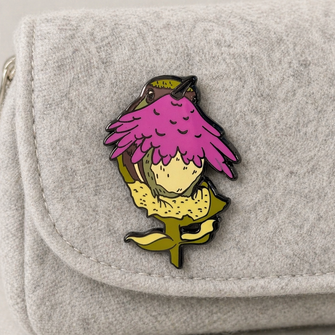 Wine-throated Hummingbird- no/Glitter Enamel Pin